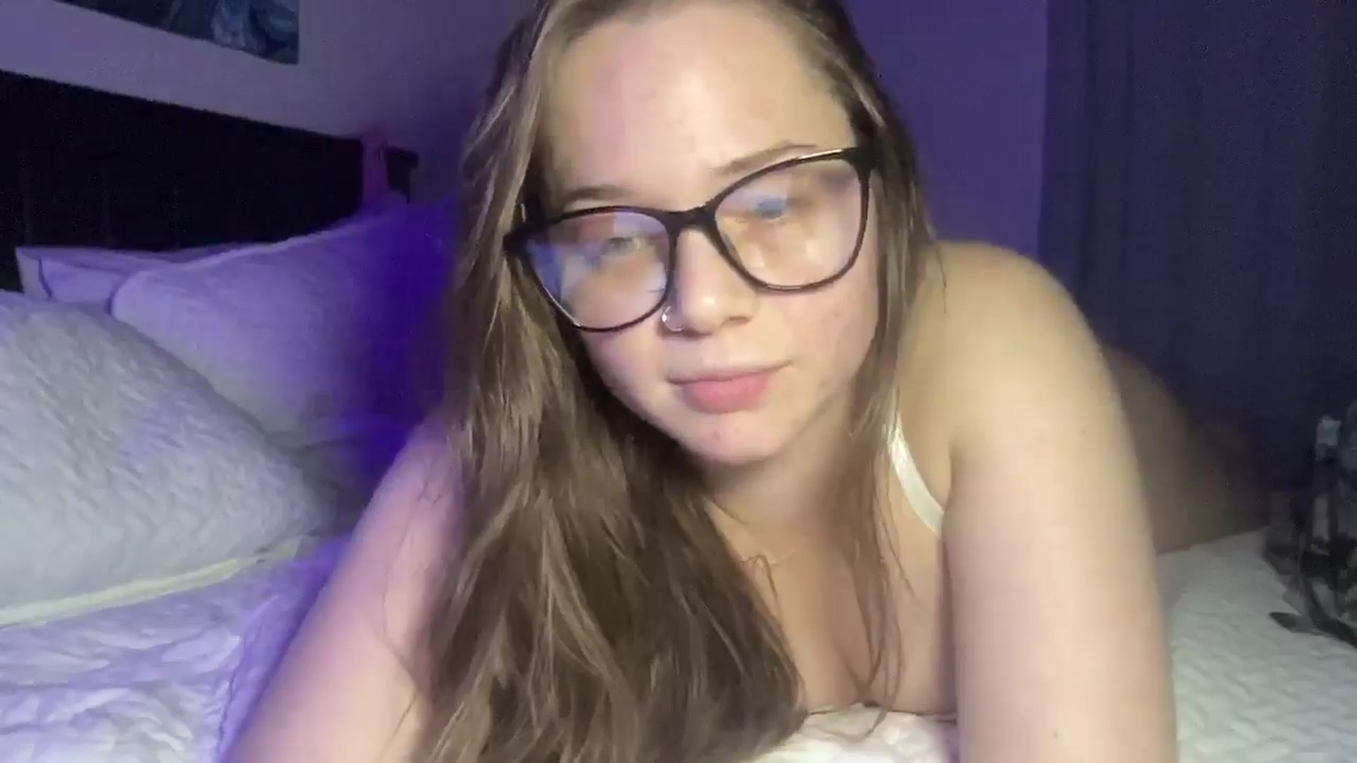 Gallery image thumbnail from Madisonfoxx69's myfreecams stream on, 11/08/2025, 05:45 image 20 of 20