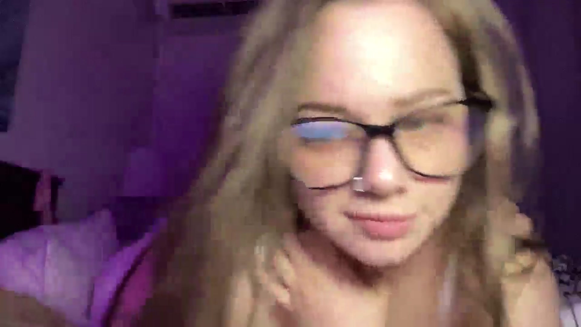 Gallery image thumbnail from Madisonfoxx69's myfreecams stream on, 11/09/2025, 07:29 image 3 of 20