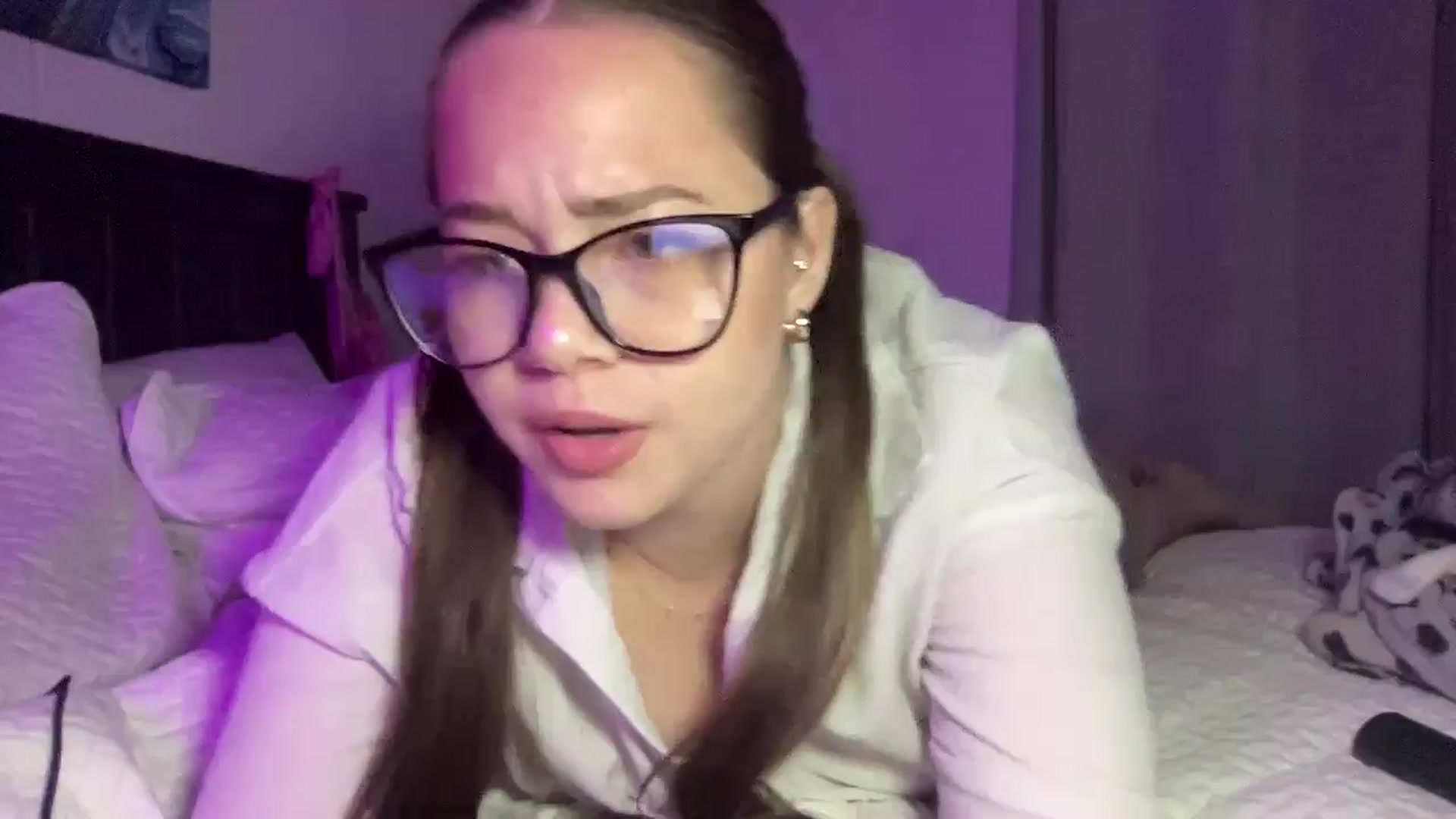 Gallery image thumbnail from Madisonfoxx69's myfreecams stream on, 11/10/2025, 03:58 image 19 of 20