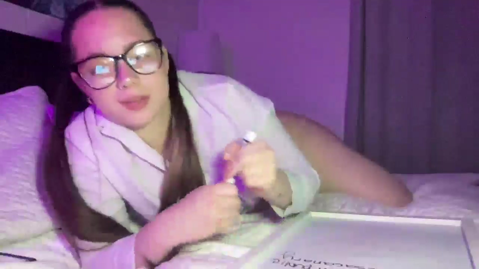 Gallery image thumbnail from Madisonfoxx69's myfreecams stream on, 11/10/2025, 04:32 image 17 of 20