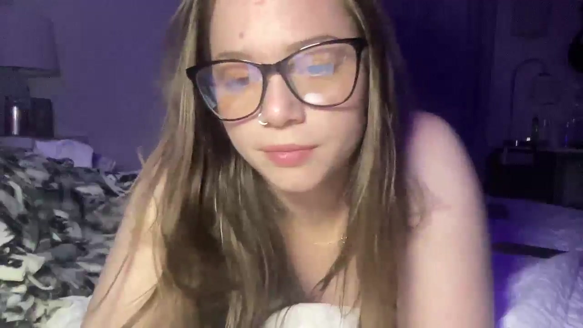 Gallery image thumbnail from Madisonfoxx69's myfreecams stream on, 11/12/2025, 03:46 image 3 of 20