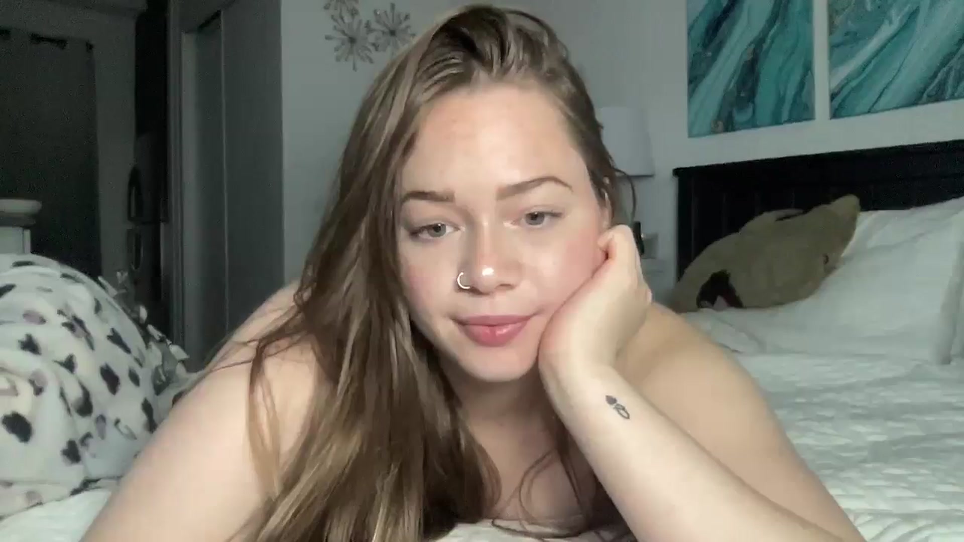 Gallery image thumbnail from Madisonfoxx69's myfreecams stream on, 11/16/2025, 02:08 image 20 of 20