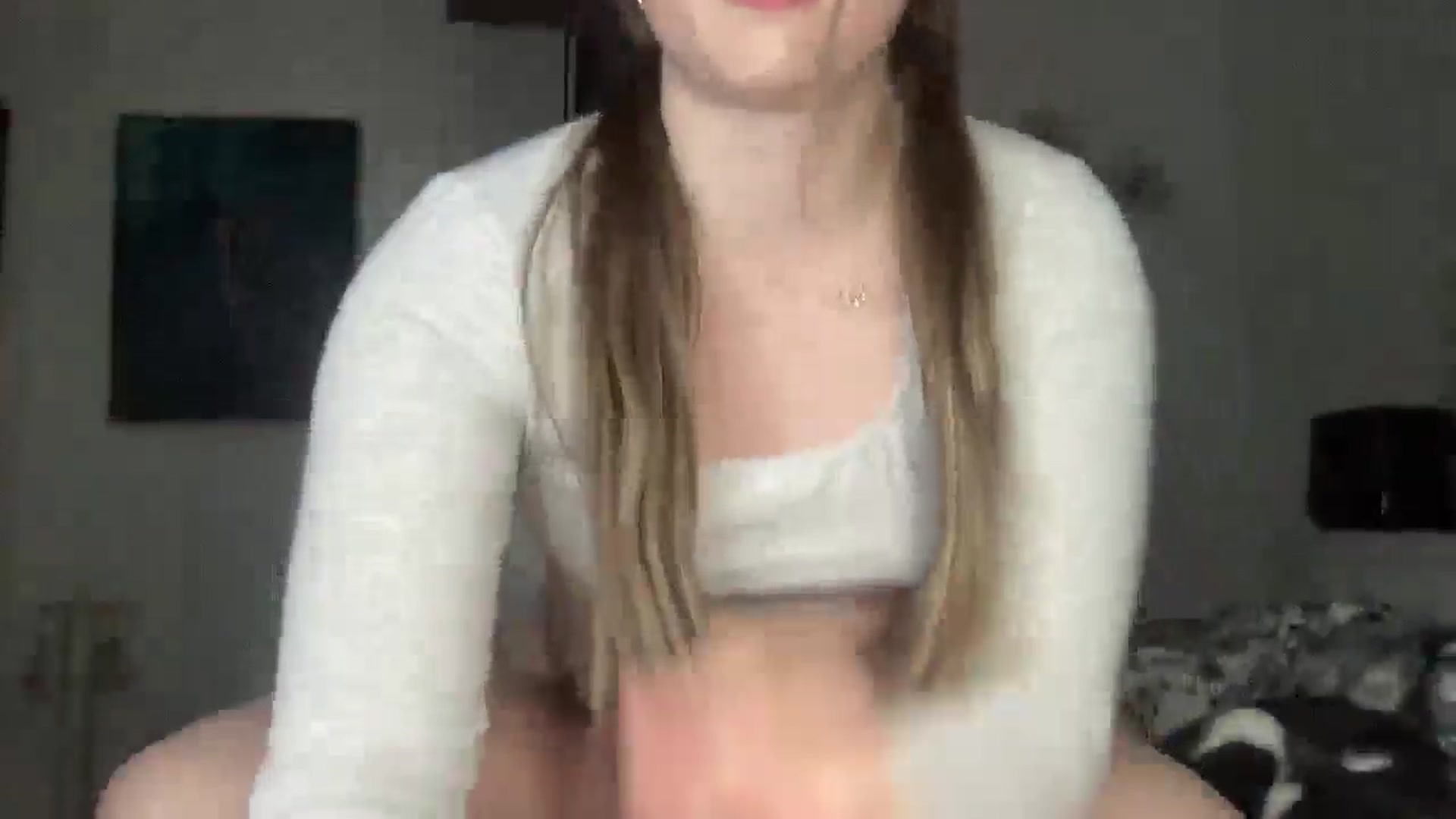 Gallery image thumbnail from Madisonfoxx69's myfreecams stream on, 11/17/2025, 02:38 image 3 of 20
