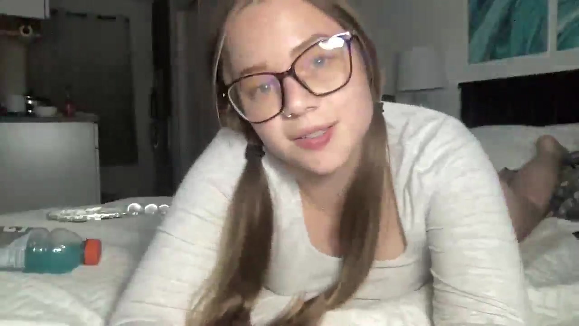 Gallery image thumbnail from Madisonfoxx69's myfreecams stream on, 11/17/2025, 06:22 image 7 of 20
