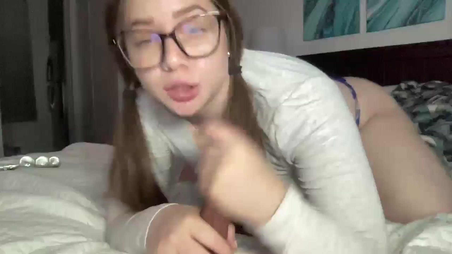 Gallery image thumbnail from Madisonfoxx69's myfreecams stream on, 11/17/2025, 06:22 image 3 of 20