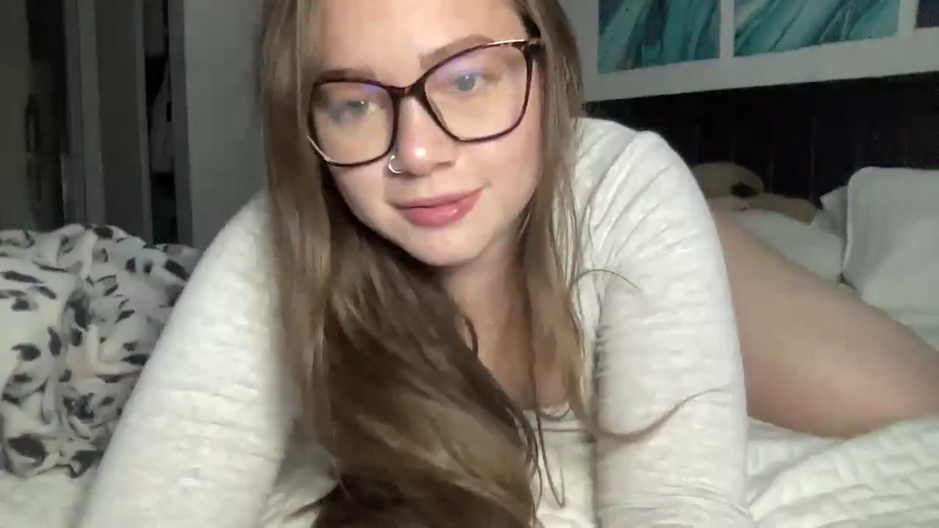 Gallery image thumbnail from Madisonfoxx69's myfreecams stream on, 11/18/2025, 01:18 image 3 of 20