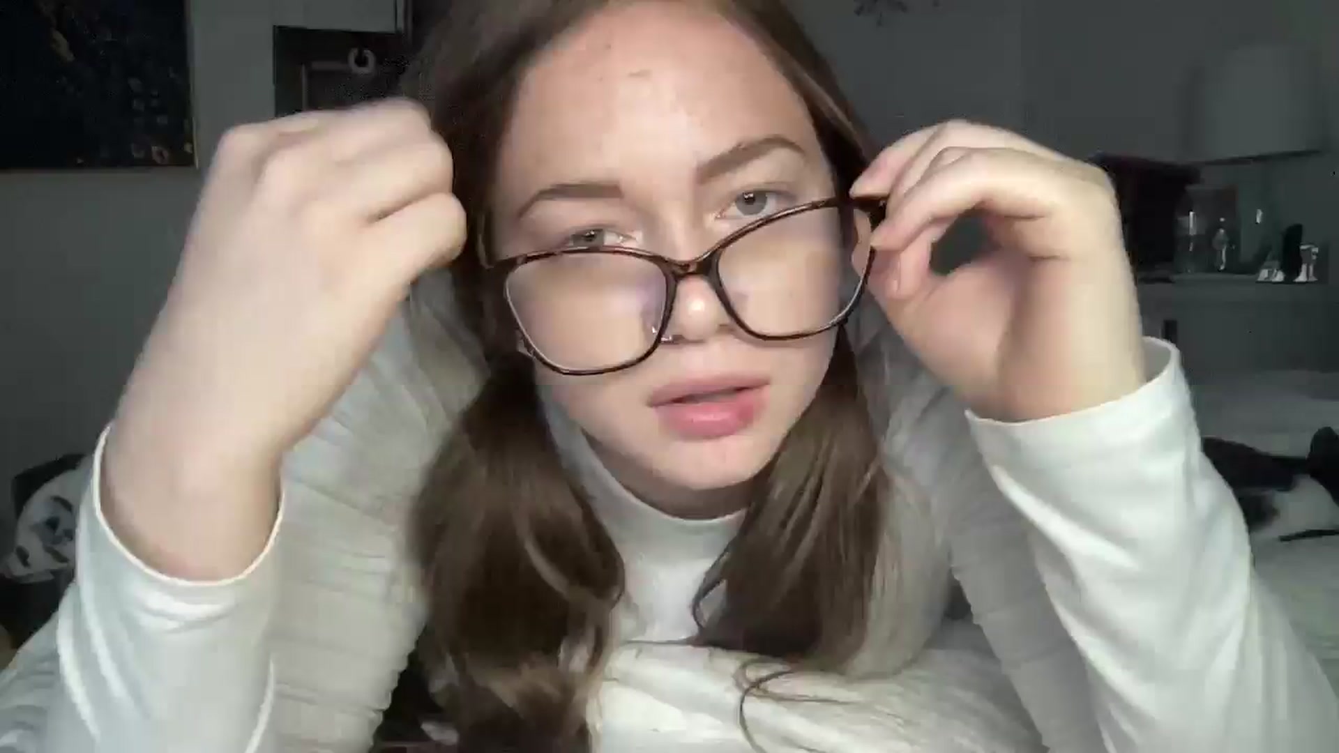 Gallery image thumbnail from Madisonfoxx69's myfreecams stream on, 11/19/2025, 03:22 image 16 of 20