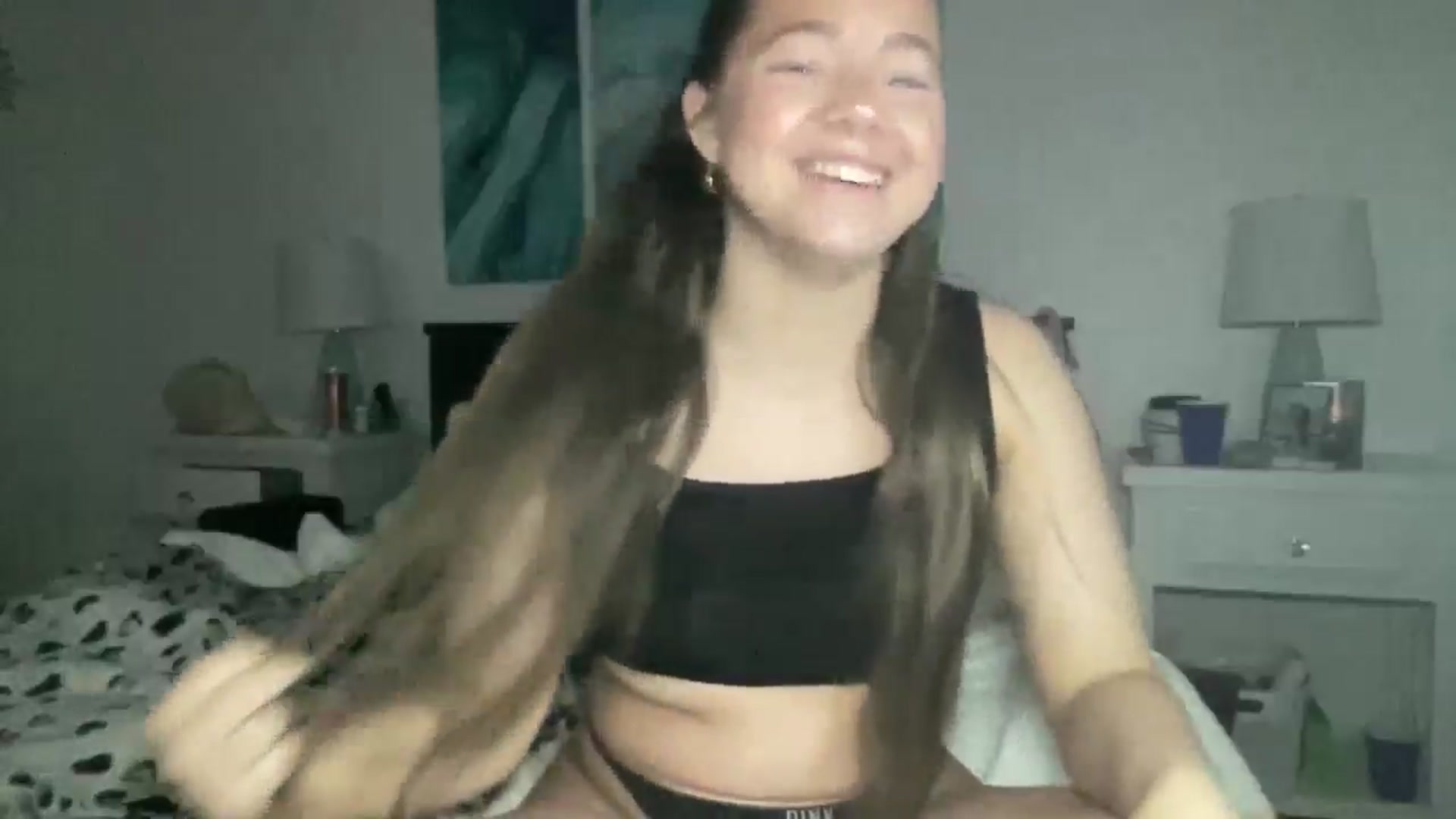 Gallery image thumbnail from Madisonfoxx69's myfreecams stream on, 11/23/2025, 02:37 image 17 of 20