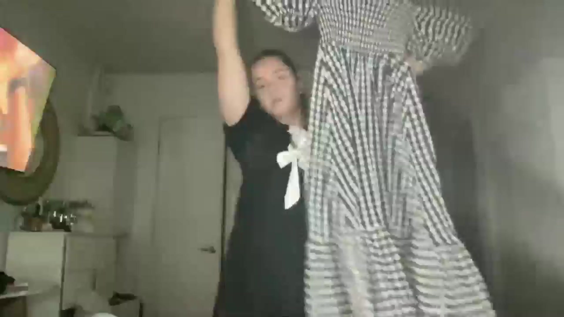Gallery image thumbnail from Madisonfoxx69's myfreecams stream on, 11/24/2025, 03:38 image 5 of 20