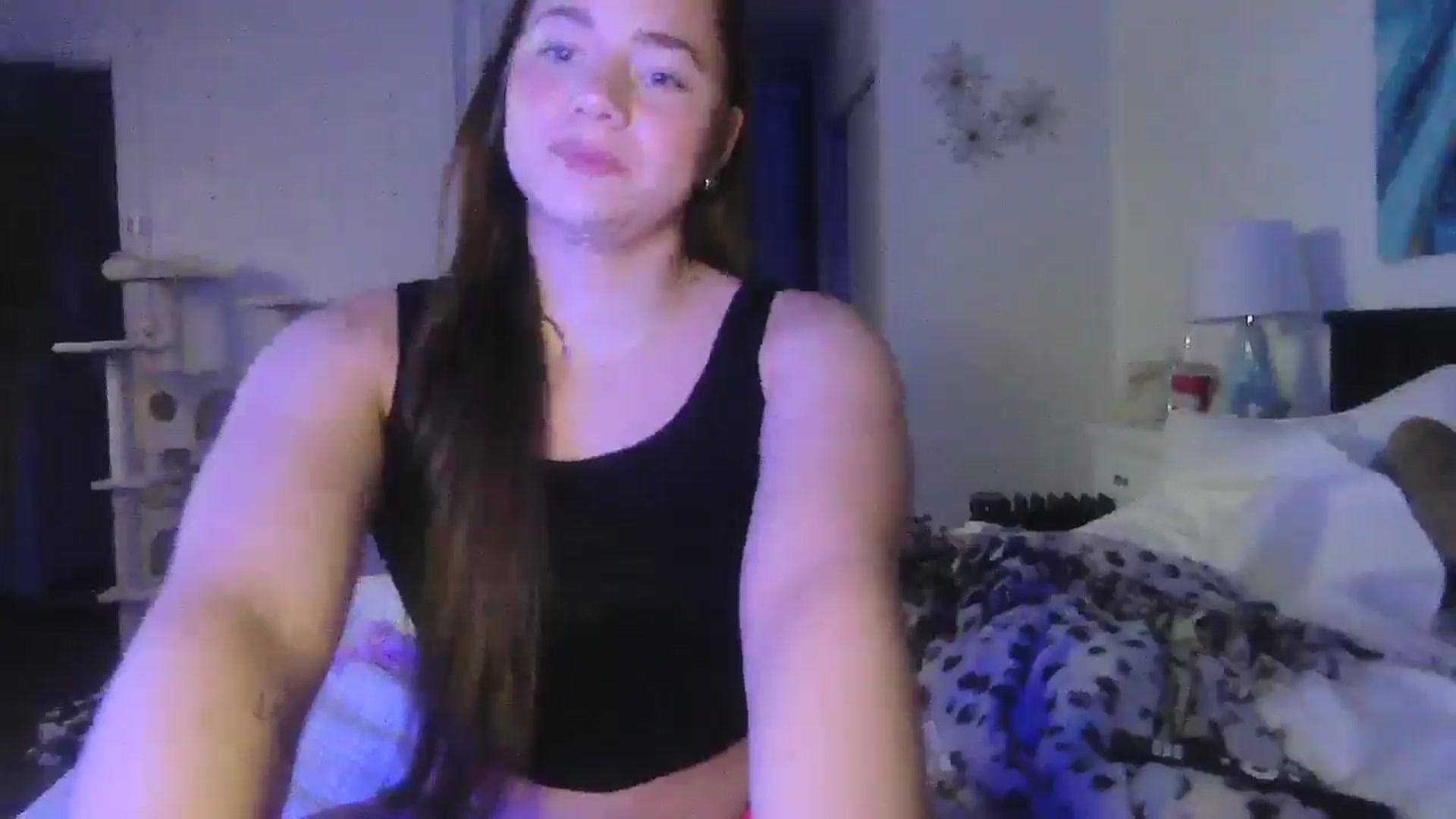 Gallery image thumbnail from Madisonfoxx69's myfreecams stream on, 11/25/2025, 08:22 image 8 of 20