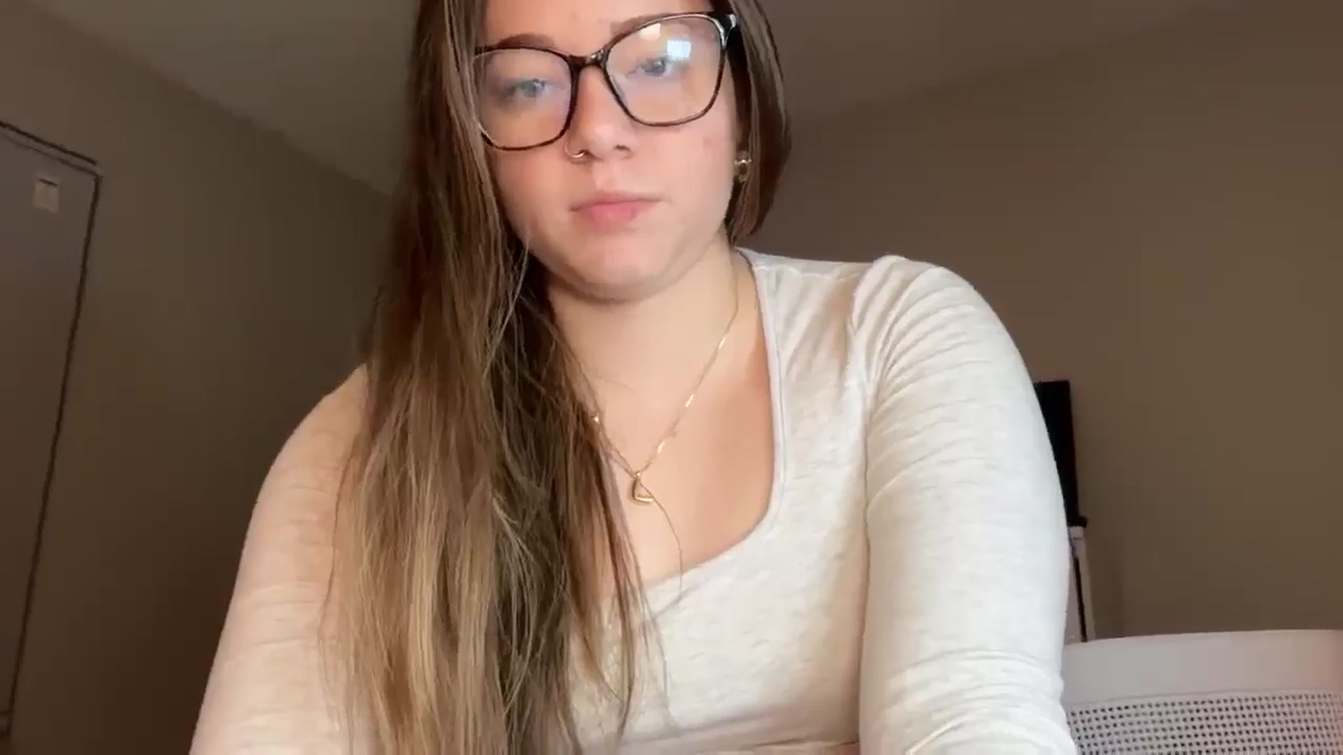 Gallery image thumbnail from Madisonfoxx69's myfreecams stream on, 12/22/2025, 01:52 image 12 of 20