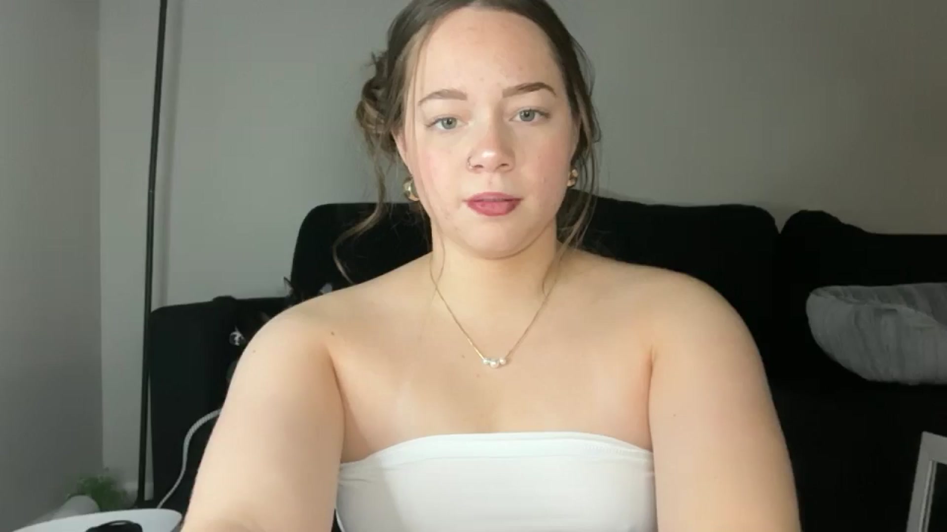 Gallery image thumbnail from Madisonfoxx69's myfreecams stream on, 01/03/2026, 02:57 image 1 of 20
