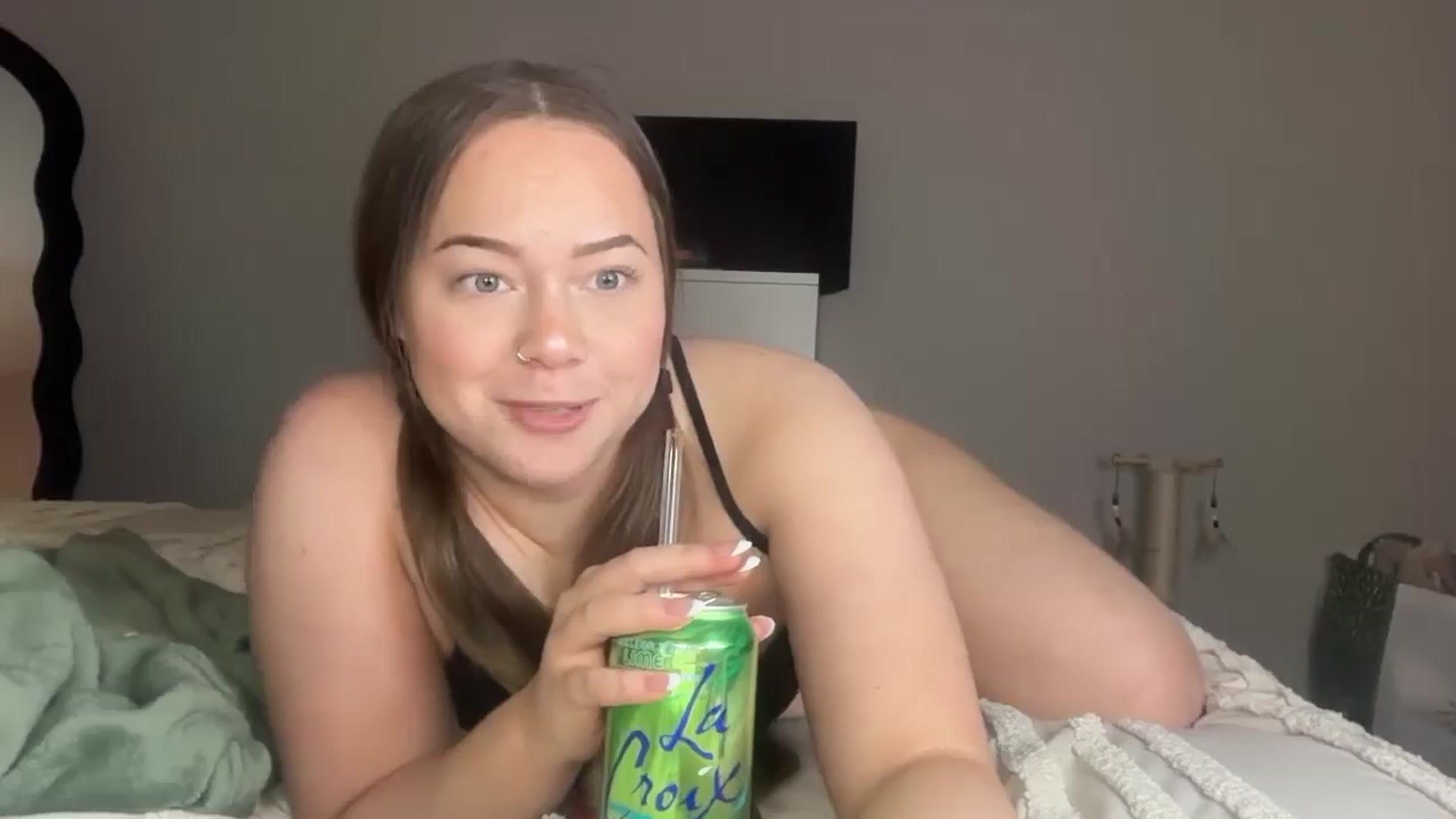 Gallery image thumbnail from Madisonfoxx69's myfreecams stream on, 01/17/2026, 03:30 image 12 of 20