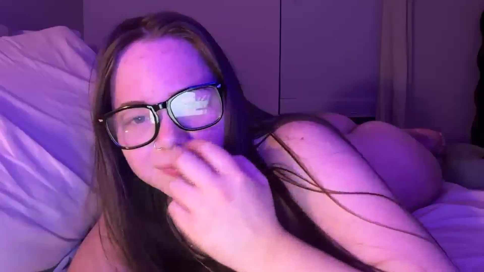 Gallery image thumbnail from Madisonfoxx69's myfreecams stream on, 01/24/2026, 06:54 image 12 of 20