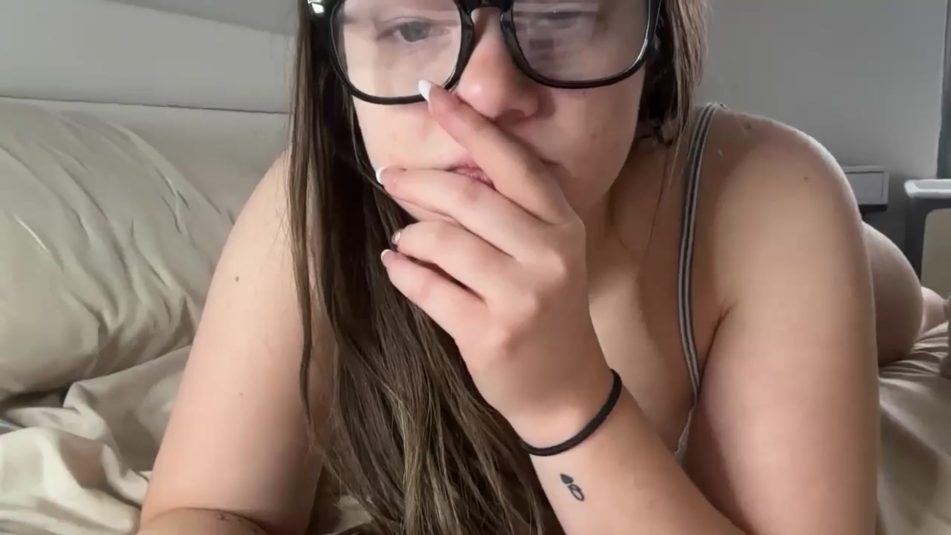 Gallery image thumbnail from Madisonfoxx69's myfreecams stream on, 01/25/2026, 21:32 image 20 of 20