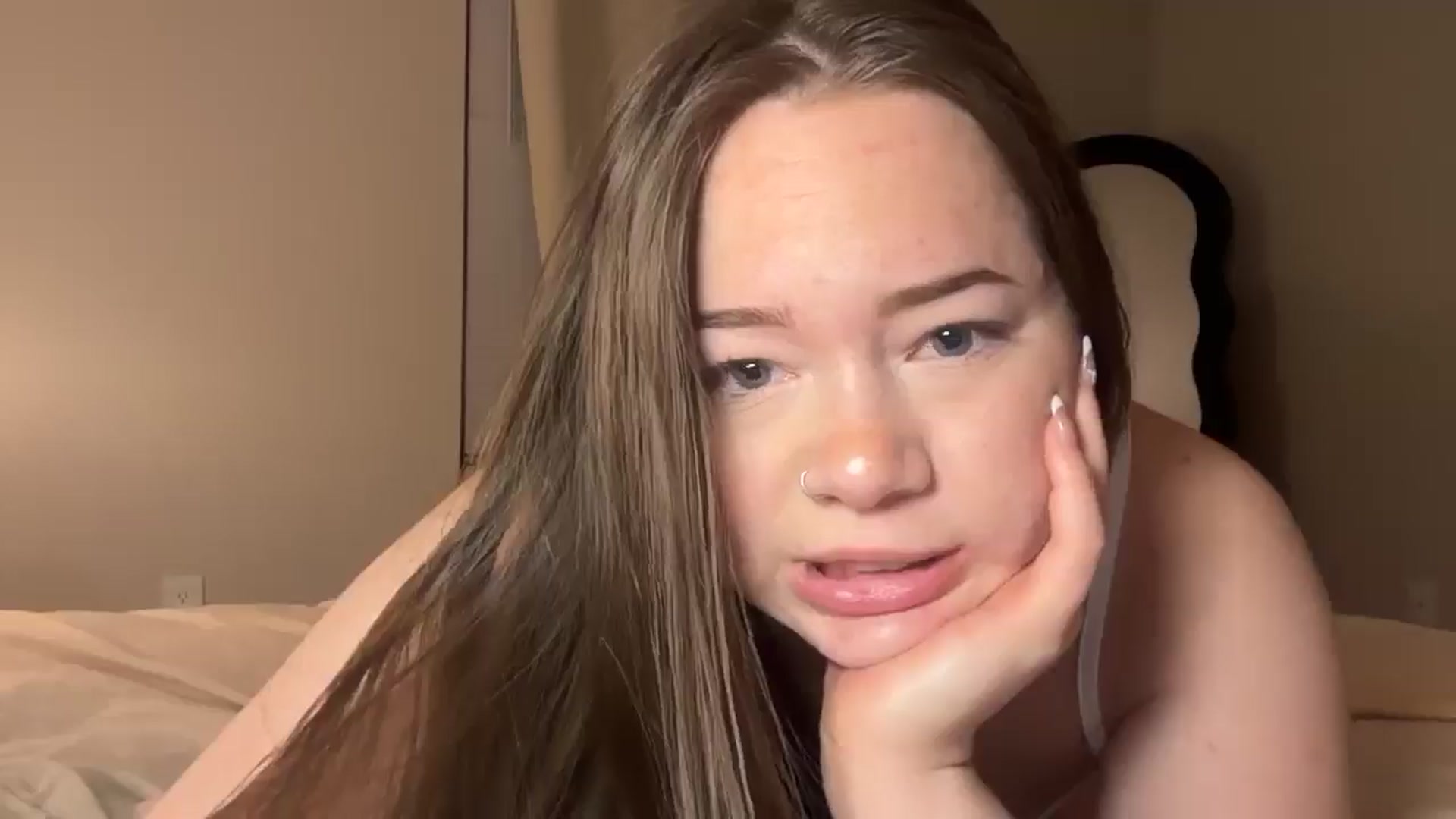 Gallery image thumbnail from Madisonfoxx69's myfreecams stream on, 02/11/2026, 02:12 image 6 of 20
