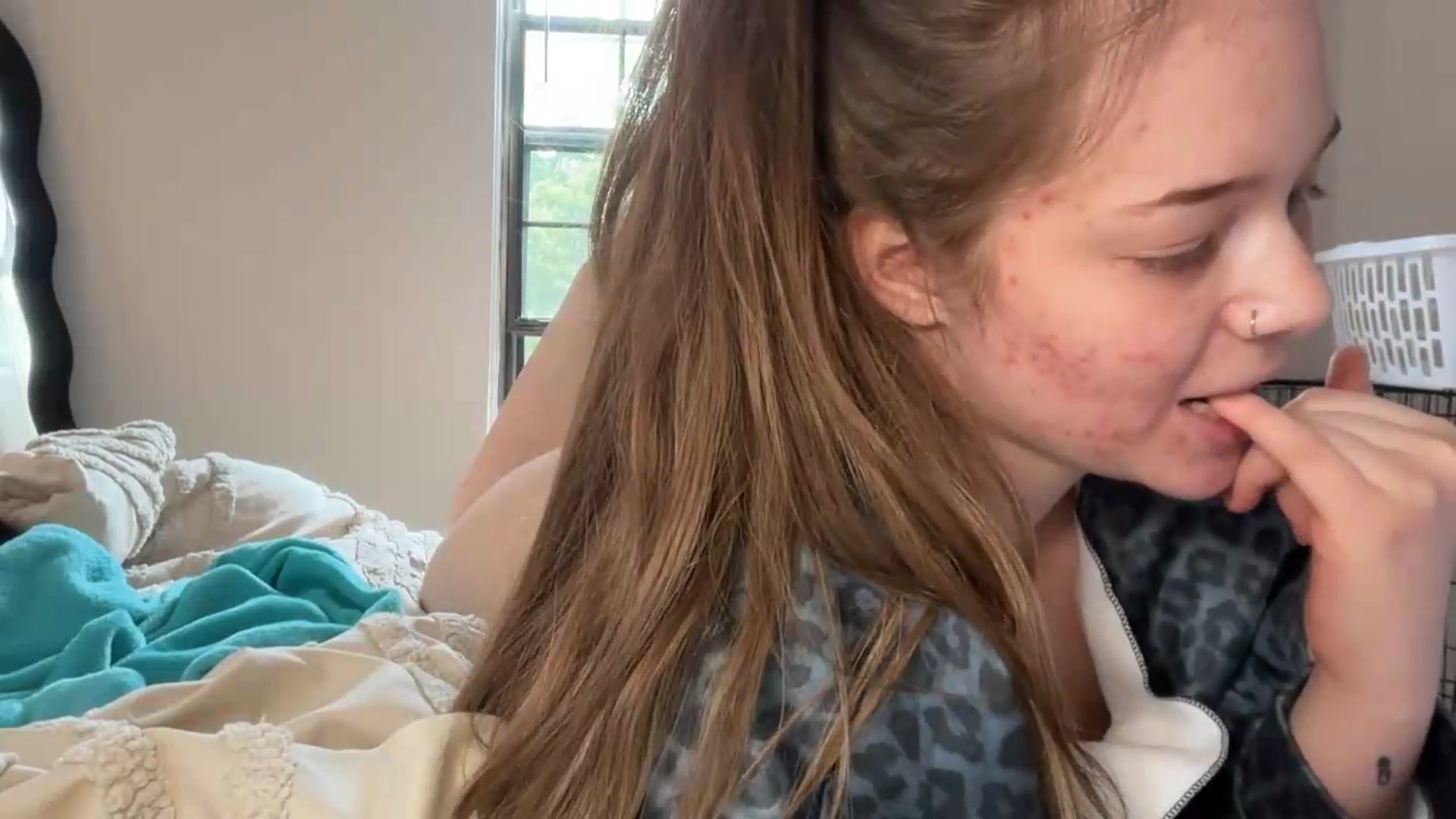 Gallery image thumbnail from Madisonfoxx69's myfreecams stream on, 04/30/2026, 19:57 image 10 of 20