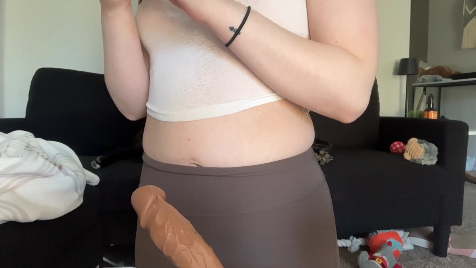 Gallery image thumbnail from Madisonfoxx69's myfreecams stream on, 05/01/2026, 22:33 image 9 of 20