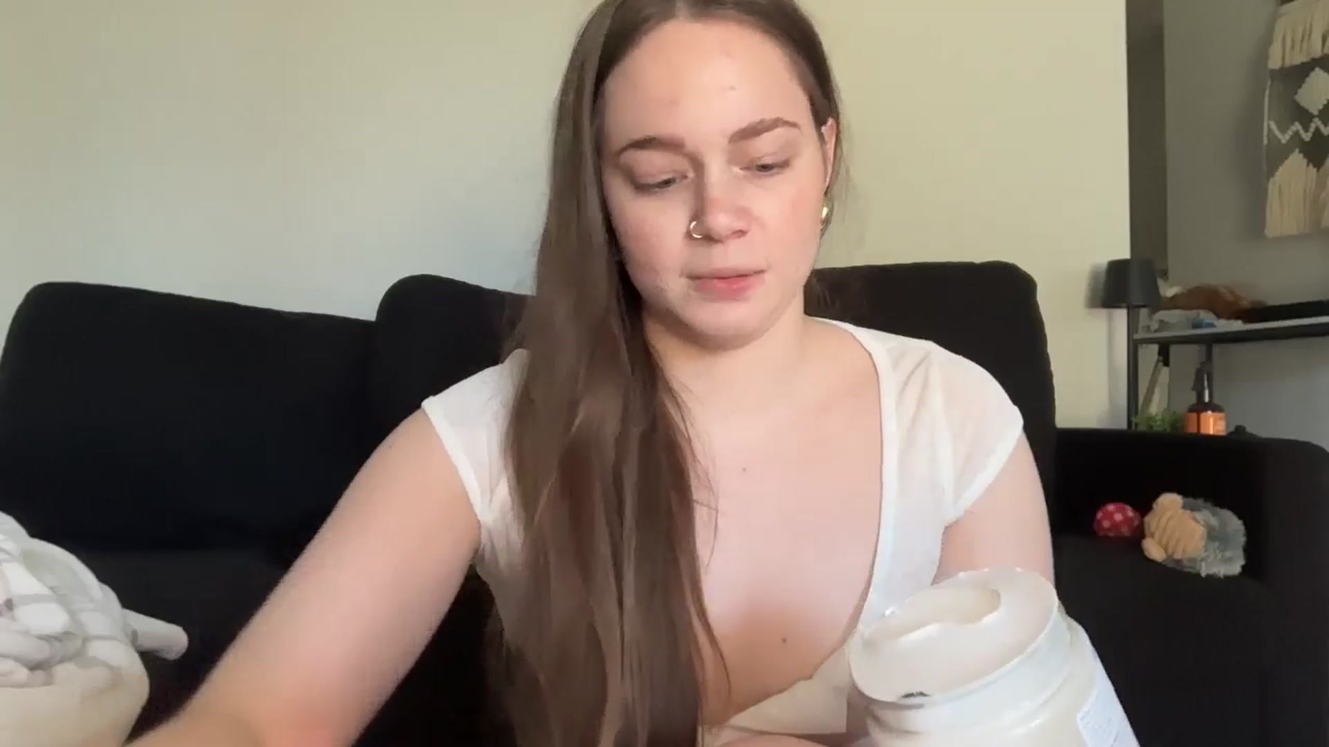 Gallery image thumbnail from Madisonfoxx69's myfreecams stream on, 05/01/2026, 22:33 image 11 of 20