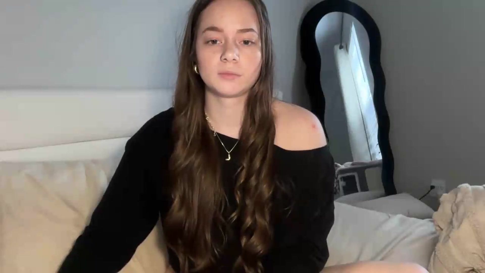 Gallery image thumbnail from Madisonfoxx69's myfreecams stream on, 05/27/2026, 24:01 image 6 of 20