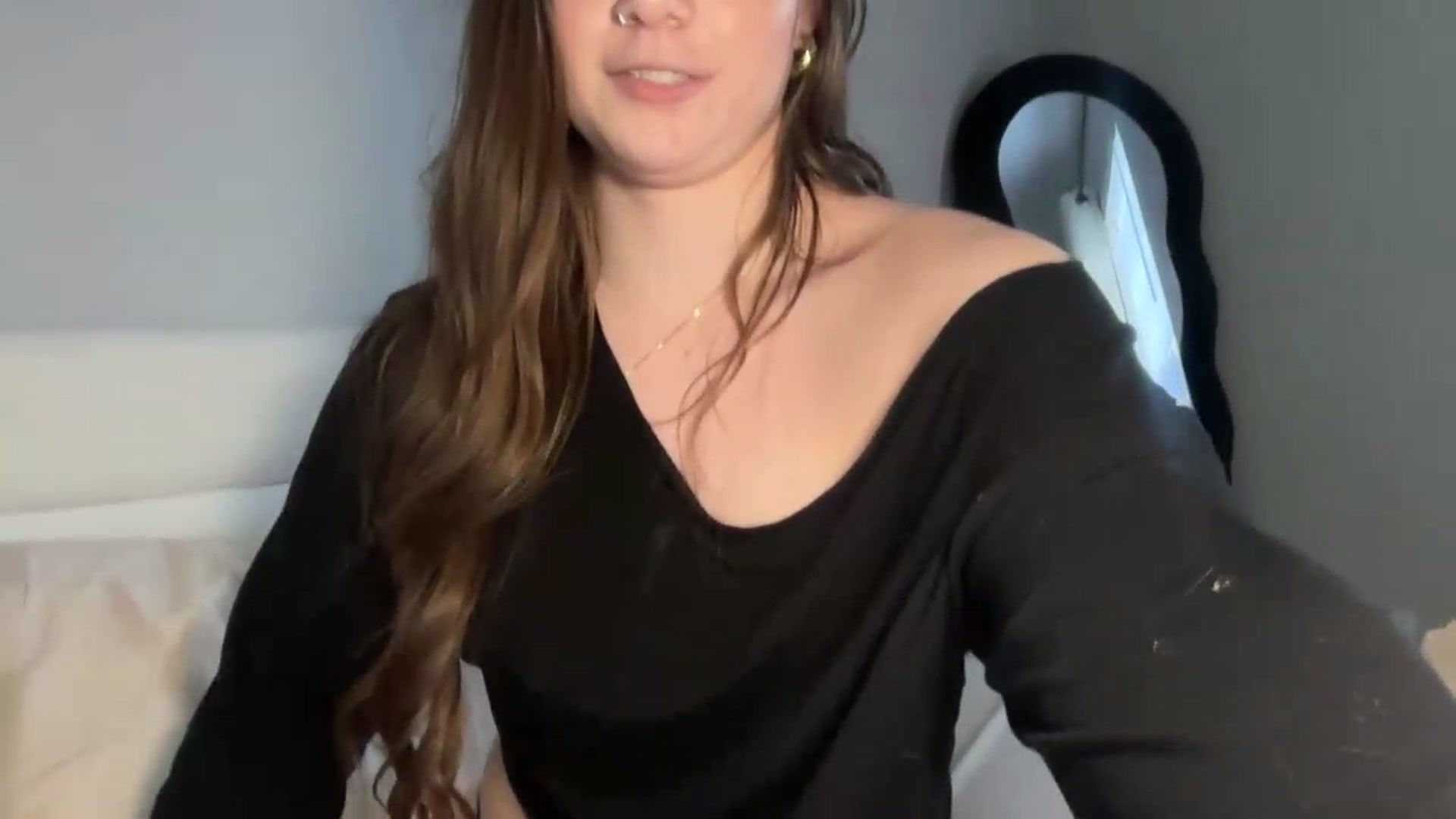 Gallery image thumbnail from Madisonfoxx69's myfreecams stream on, 05/27/2026, 24:01 image 2 of 20