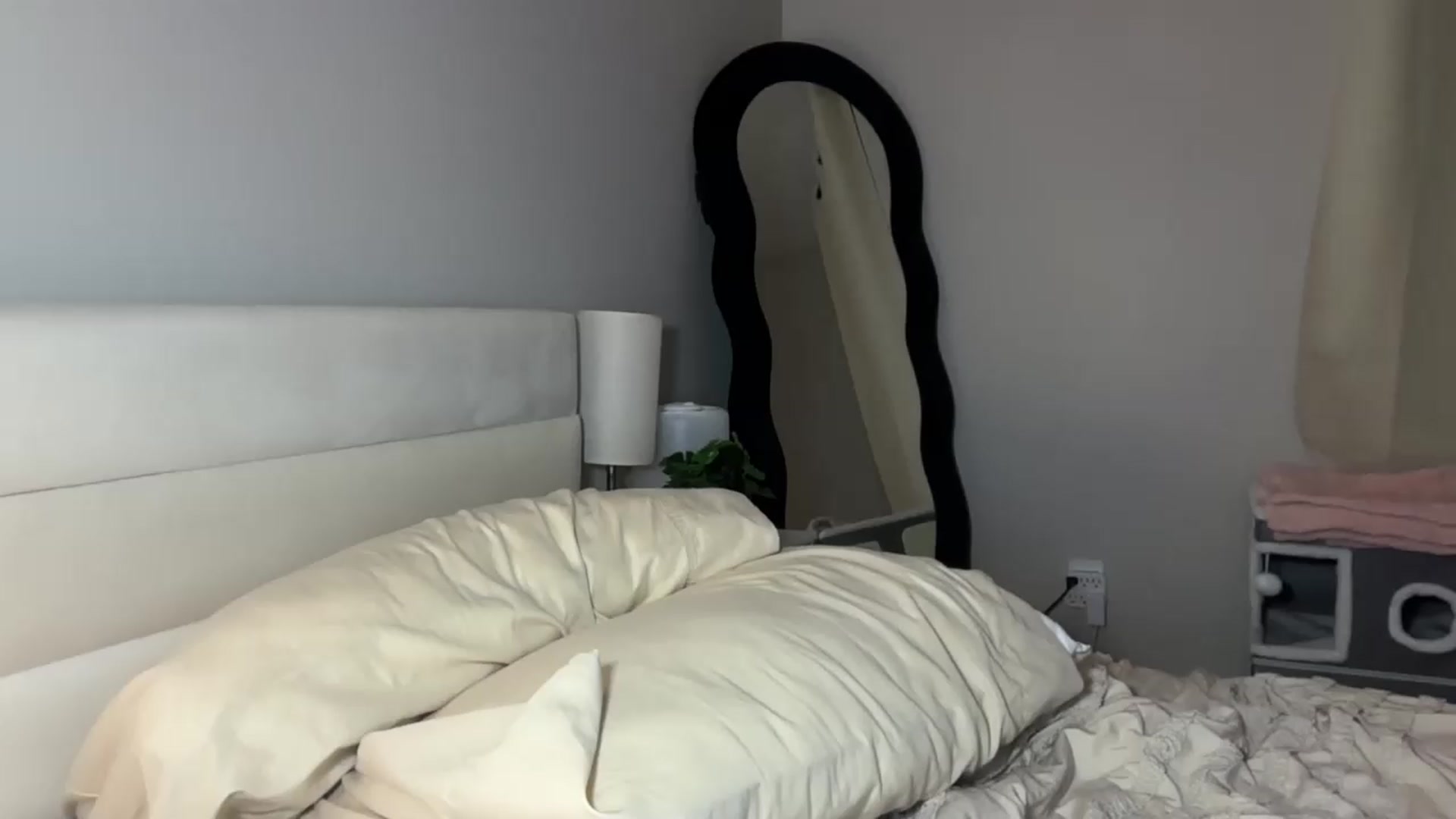 Gallery image thumbnail from Madisonfoxx69's myfreecams stream on, 06/08/2026, 03:07 image 1 of 20