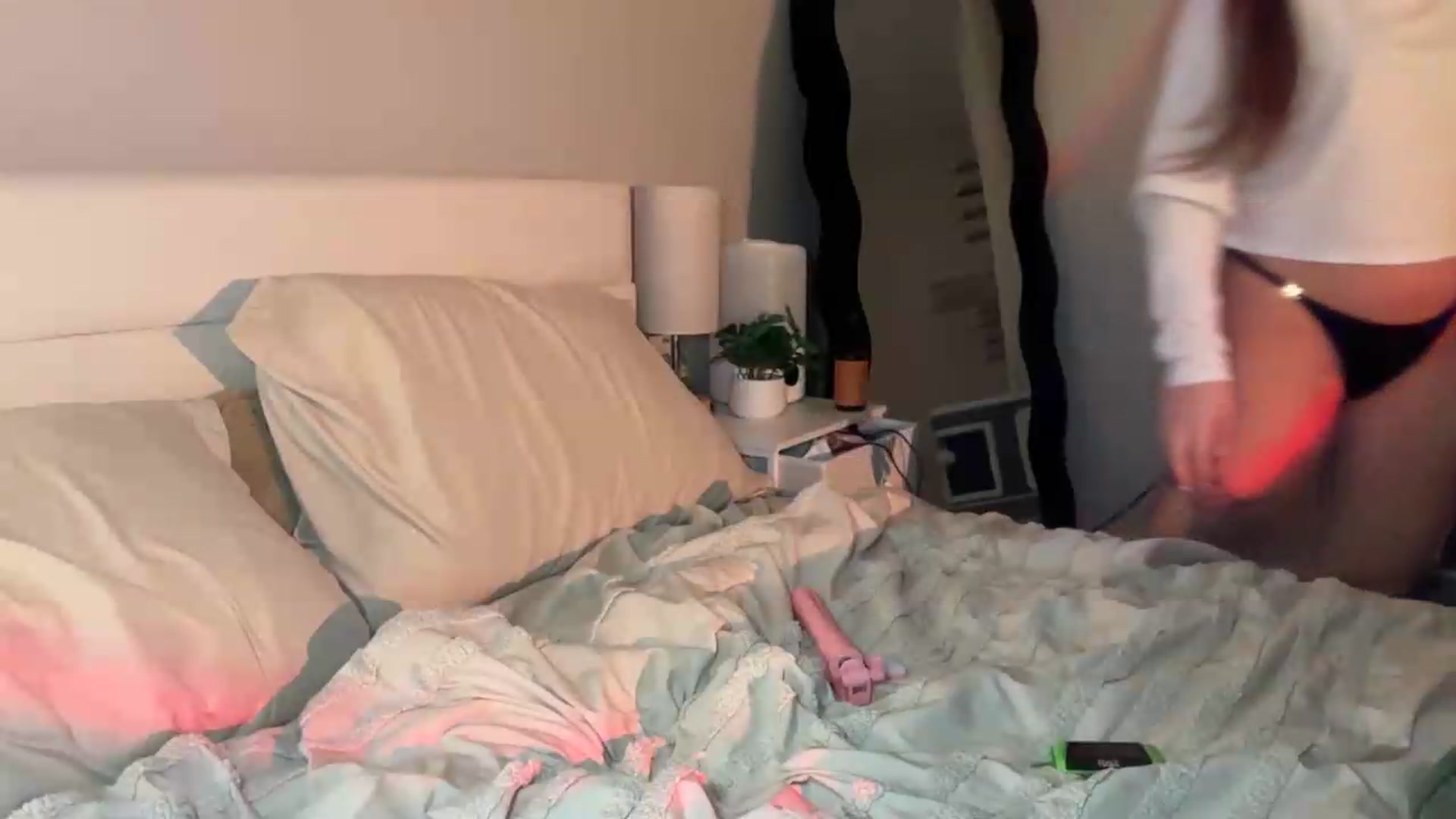 Gallery image thumbnail from Madisonfoxx69's myfreecams stream on, 06/11/2026, 02:21 image 9 of 20