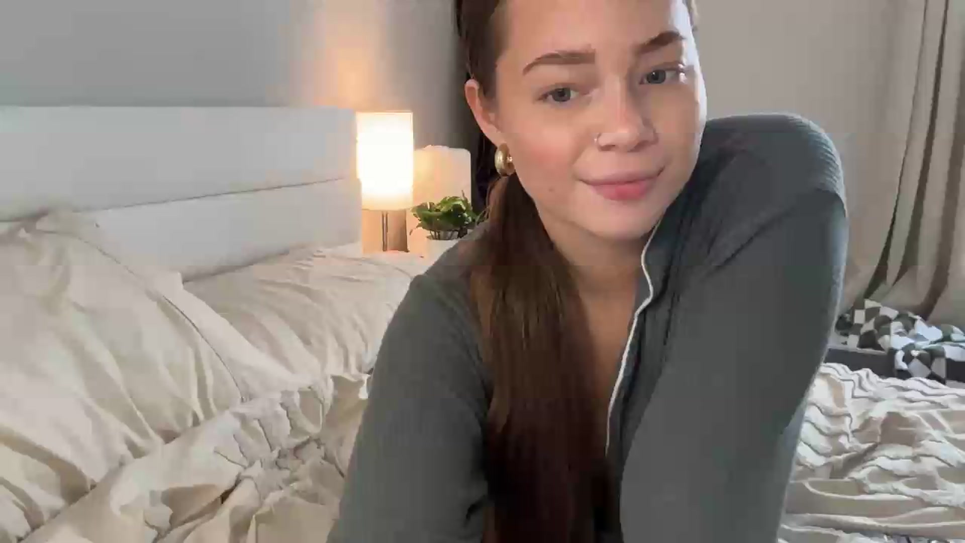 Gallery image thumbnail from Madisonfoxx69's myfreecams stream on, 06/14/2026, 18:36 image 1 of 20