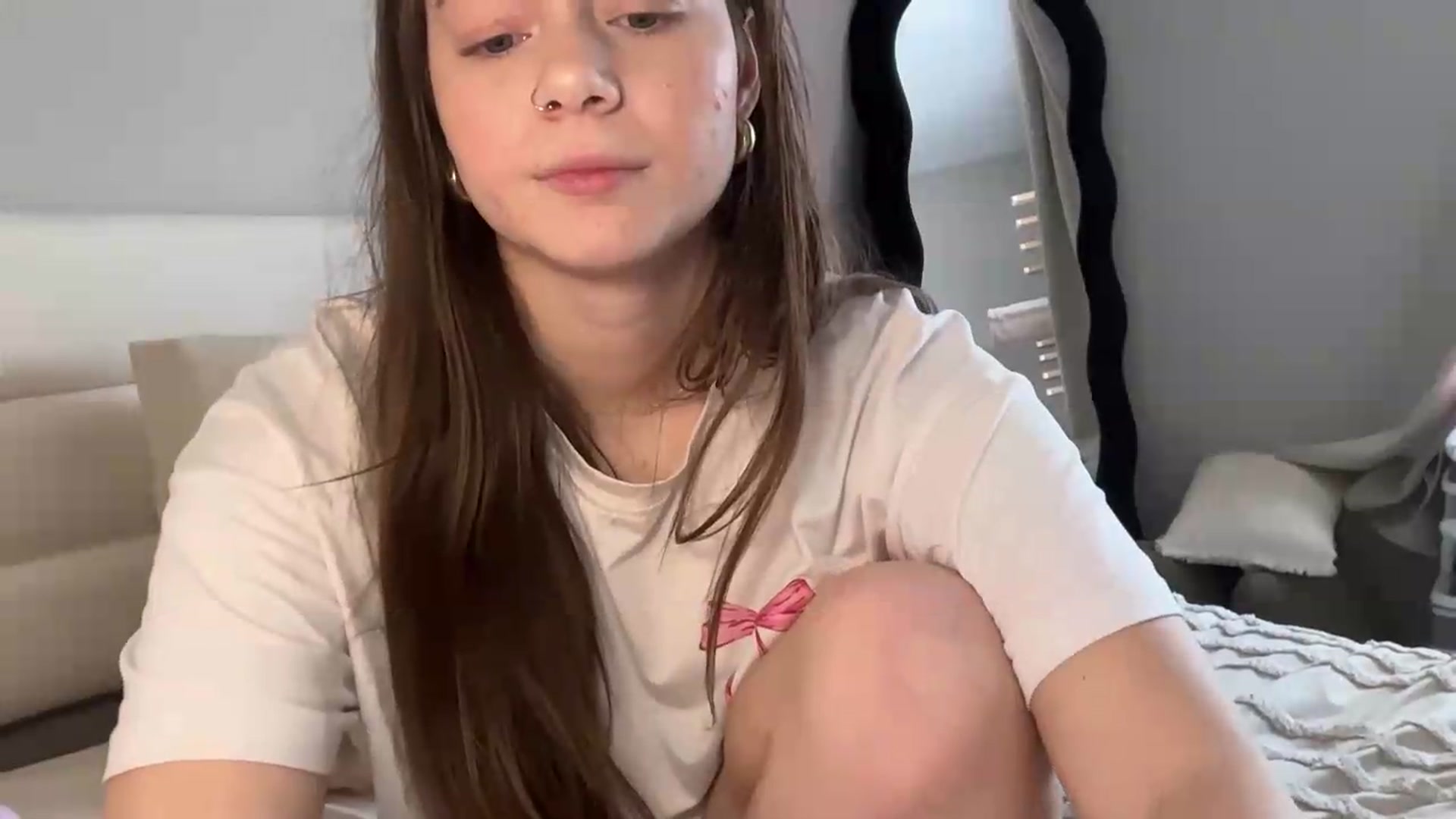 Gallery image thumbnail from Madisonfoxx69's myfreecams stream on, 06/19/2026, 19:17 image 15 of 20