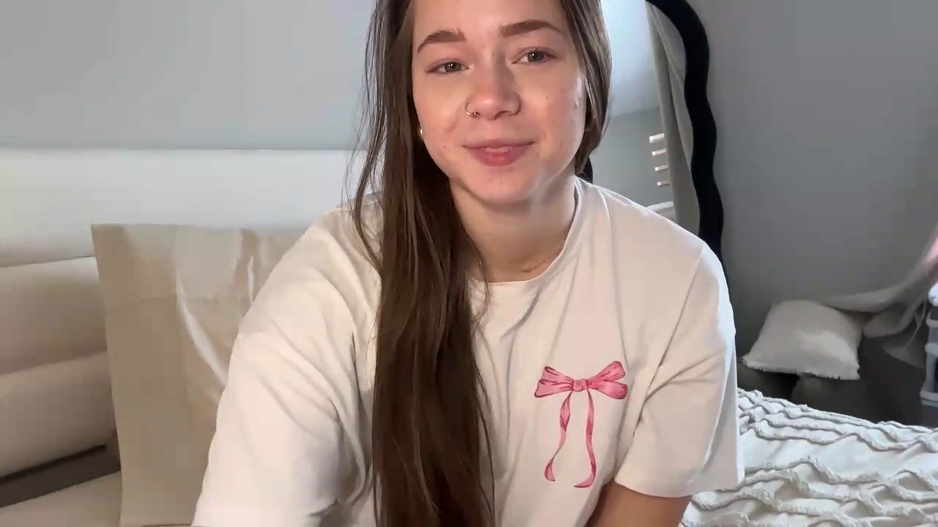 Gallery image thumbnail from Madisonfoxx69's myfreecams stream on, 06/19/2026, 19:17 image 18 of 20