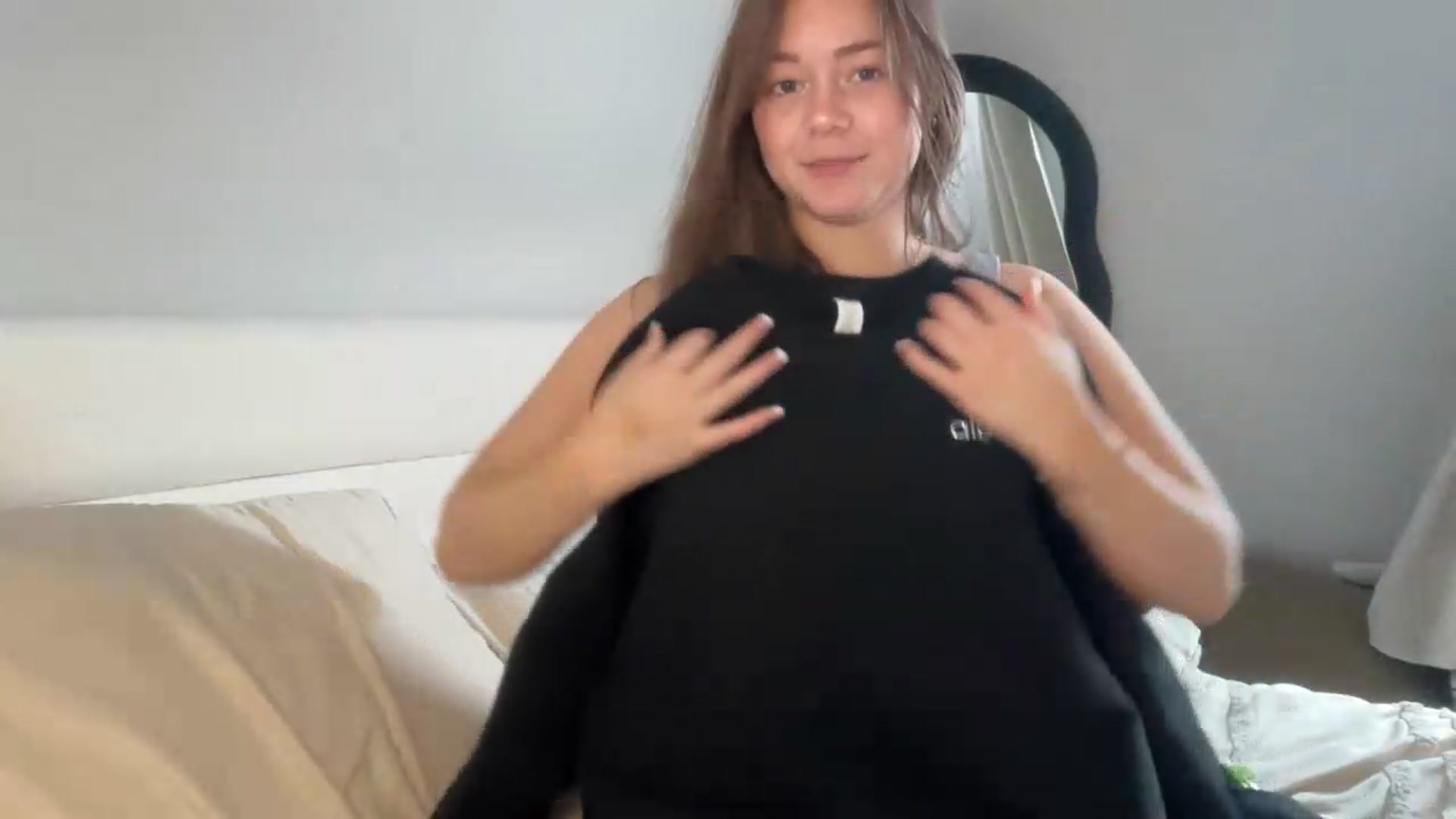 Gallery image thumbnail from Madisonfoxx69's myfreecams stream on, 06/25/2026, 19:09 image 5 of 20