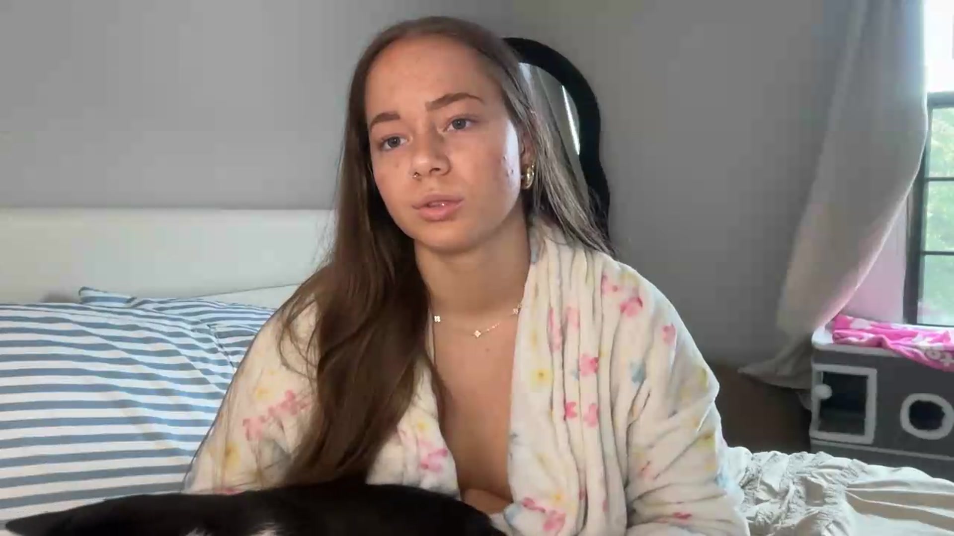 Gallery image thumbnail from Madisonfoxx69's myfreecams stream on, 06/26/2026, 18:38 image 7 of 20