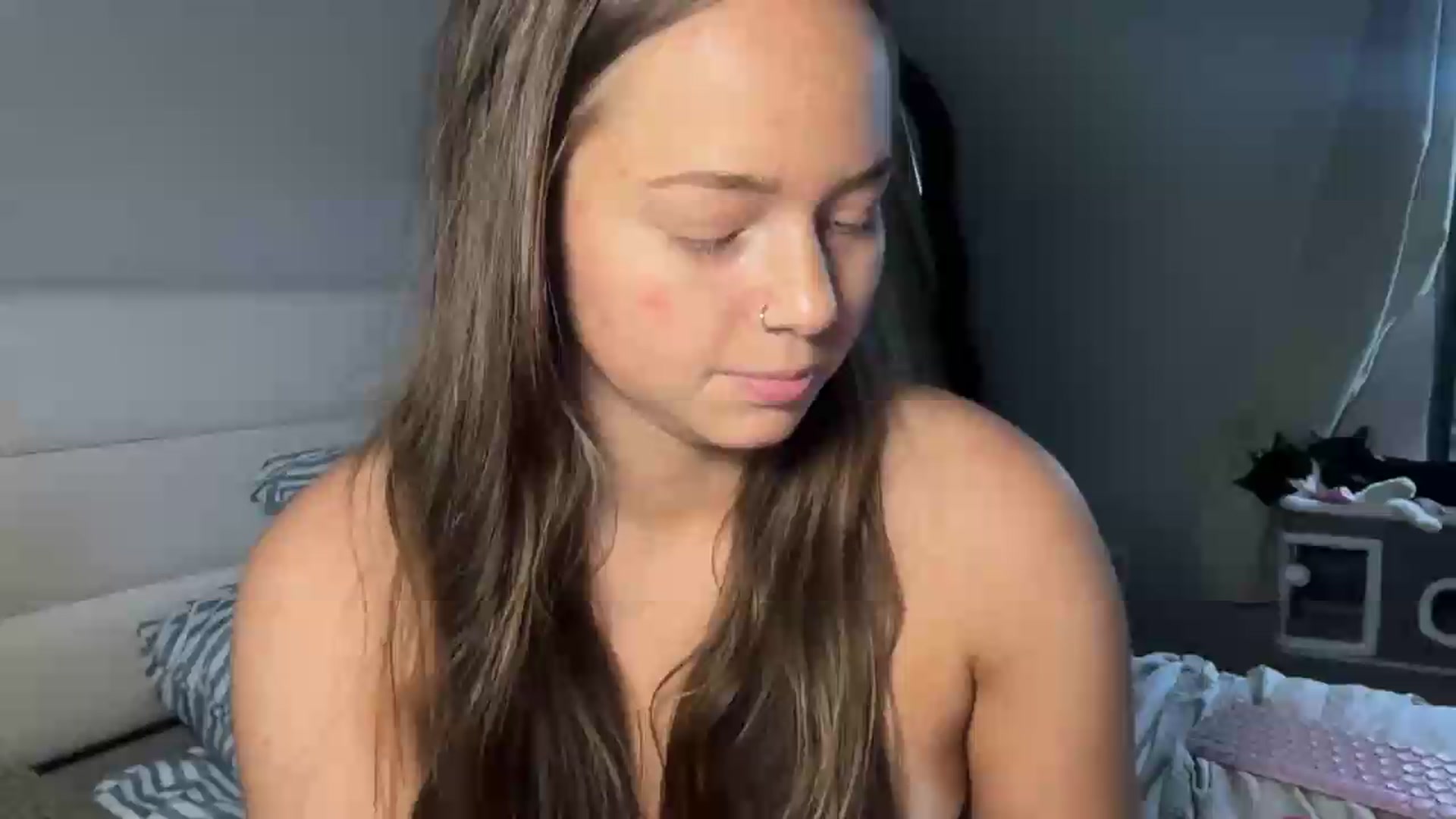 Gallery image thumbnail from Madisonfoxx69's myfreecams stream on, 06/26/2026, 23:54 image 1 of 20