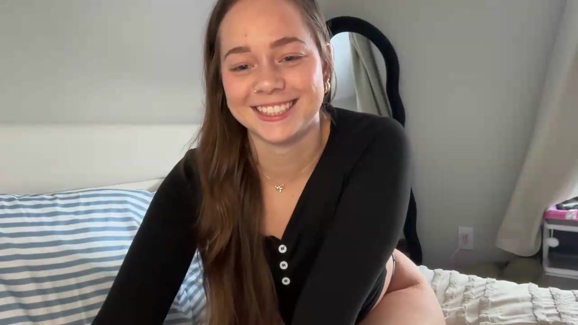 Gallery image thumbnail from Madisonfoxx69's myfreecams stream on, 07/12/2026, 18:42 image 2 of 20