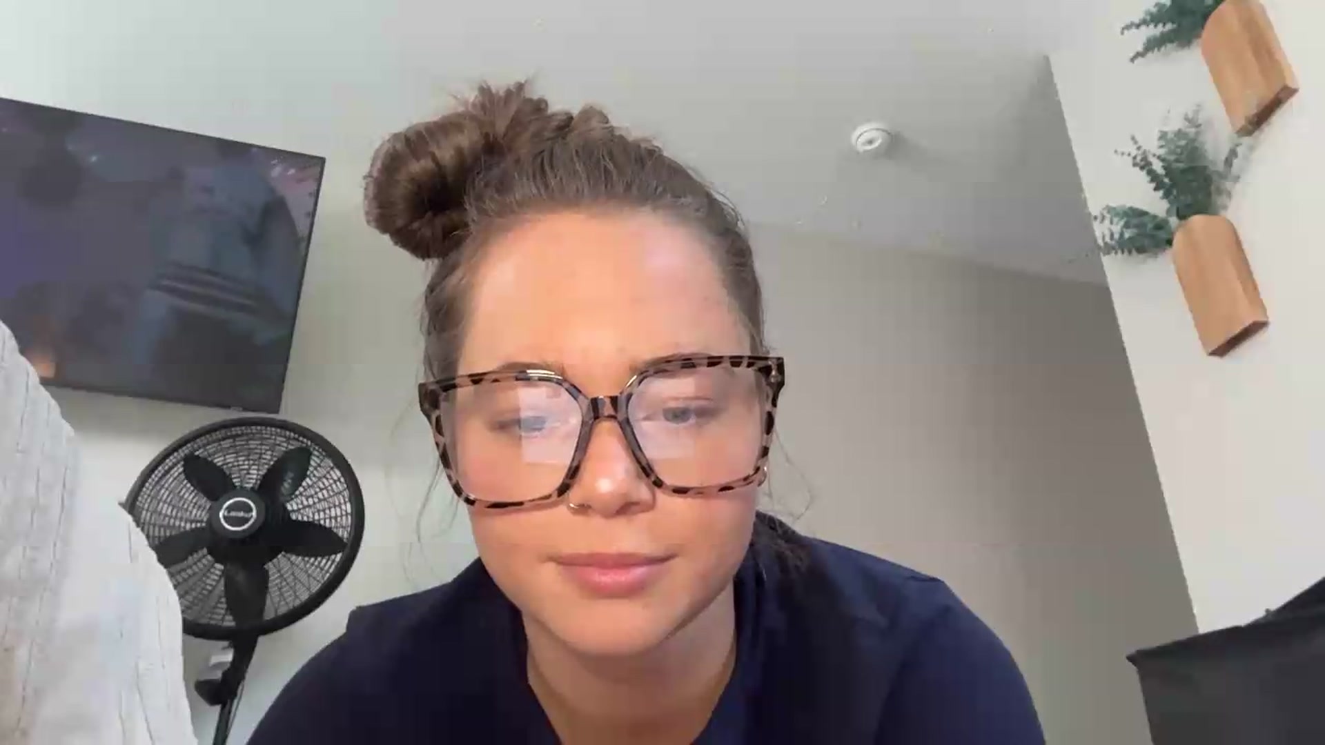 Gallery image thumbnail from Madisonfoxx69's myfreecams stream on, 08/08/2026, 19:25 image 18 of 20