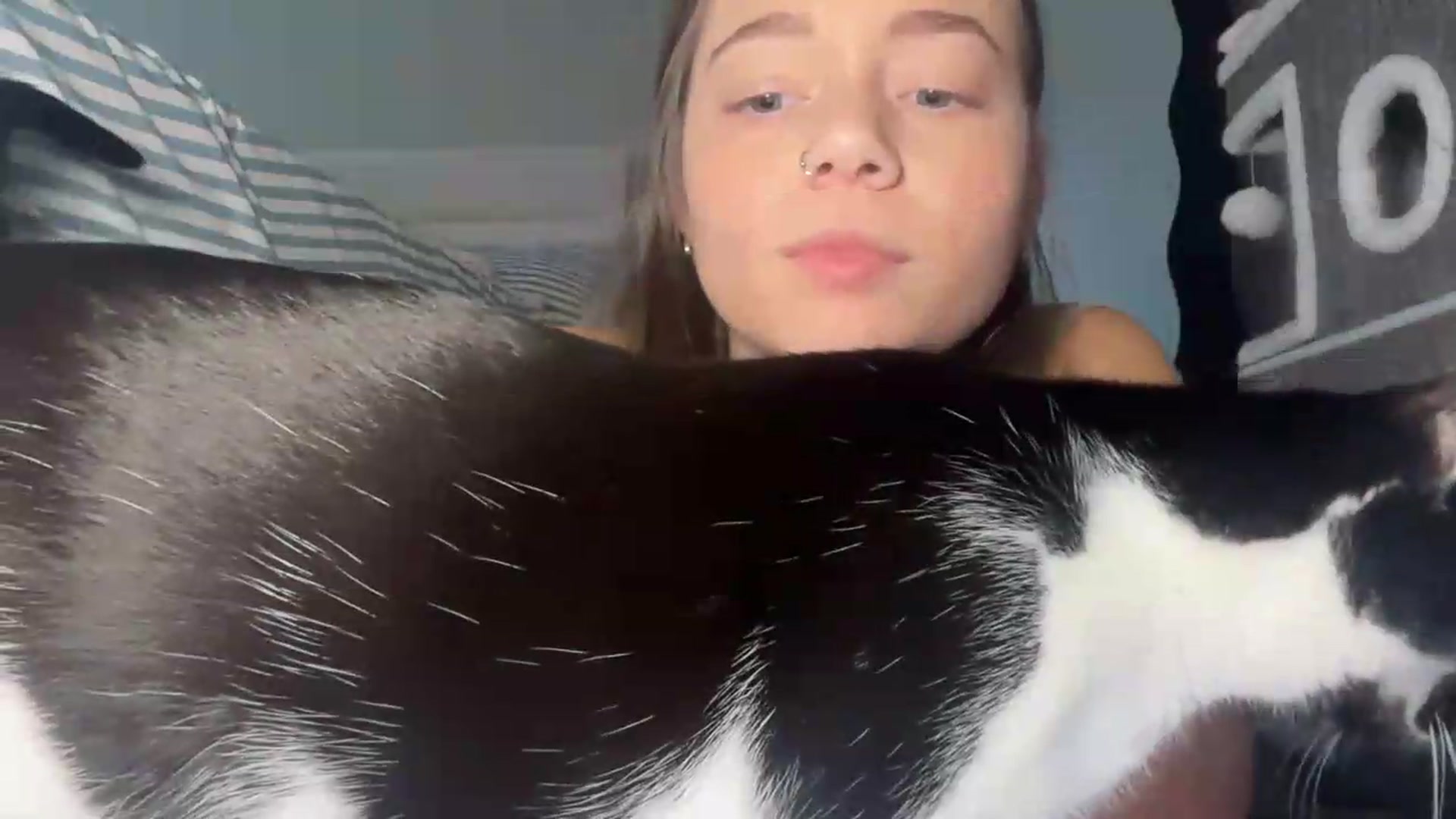 Gallery image thumbnail from Madisonfoxx69's myfreecams stream on, 08/15/2026, 20:18 image 9 of 20