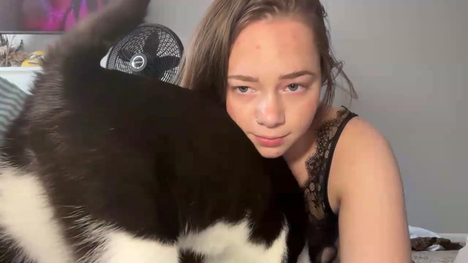 Gallery image thumbnail from Madisonfoxx69's myfreecams stream on, 08/21/2026, 19:20 image 14 of 20