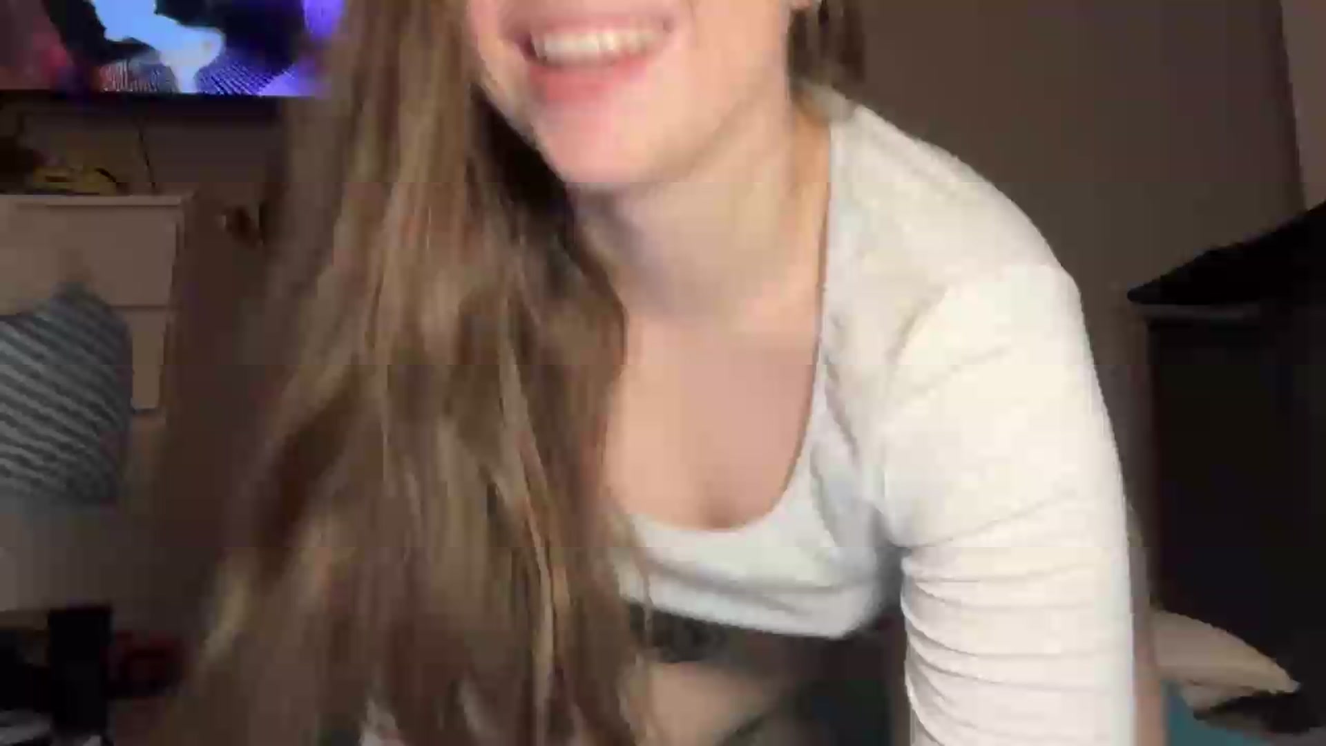 Gallery image thumbnail from Madisonfoxx69's myfreecams stream on, 08/23/2026, 02:51 image 1 of 20