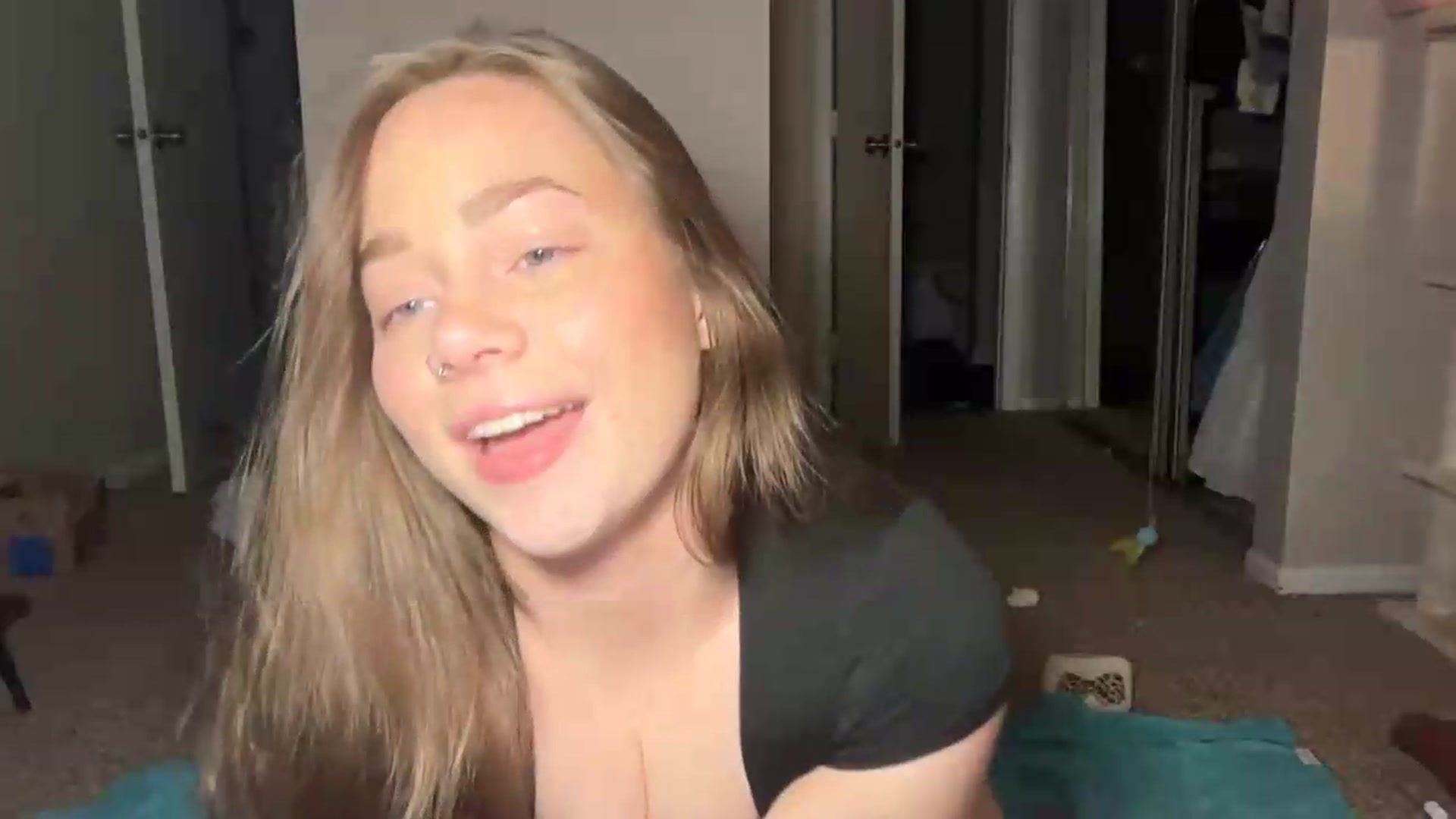 Gallery image thumbnail from Madisonfoxx69's myfreecams stream on, 08/24/2026, 01:21 image 16 of 20