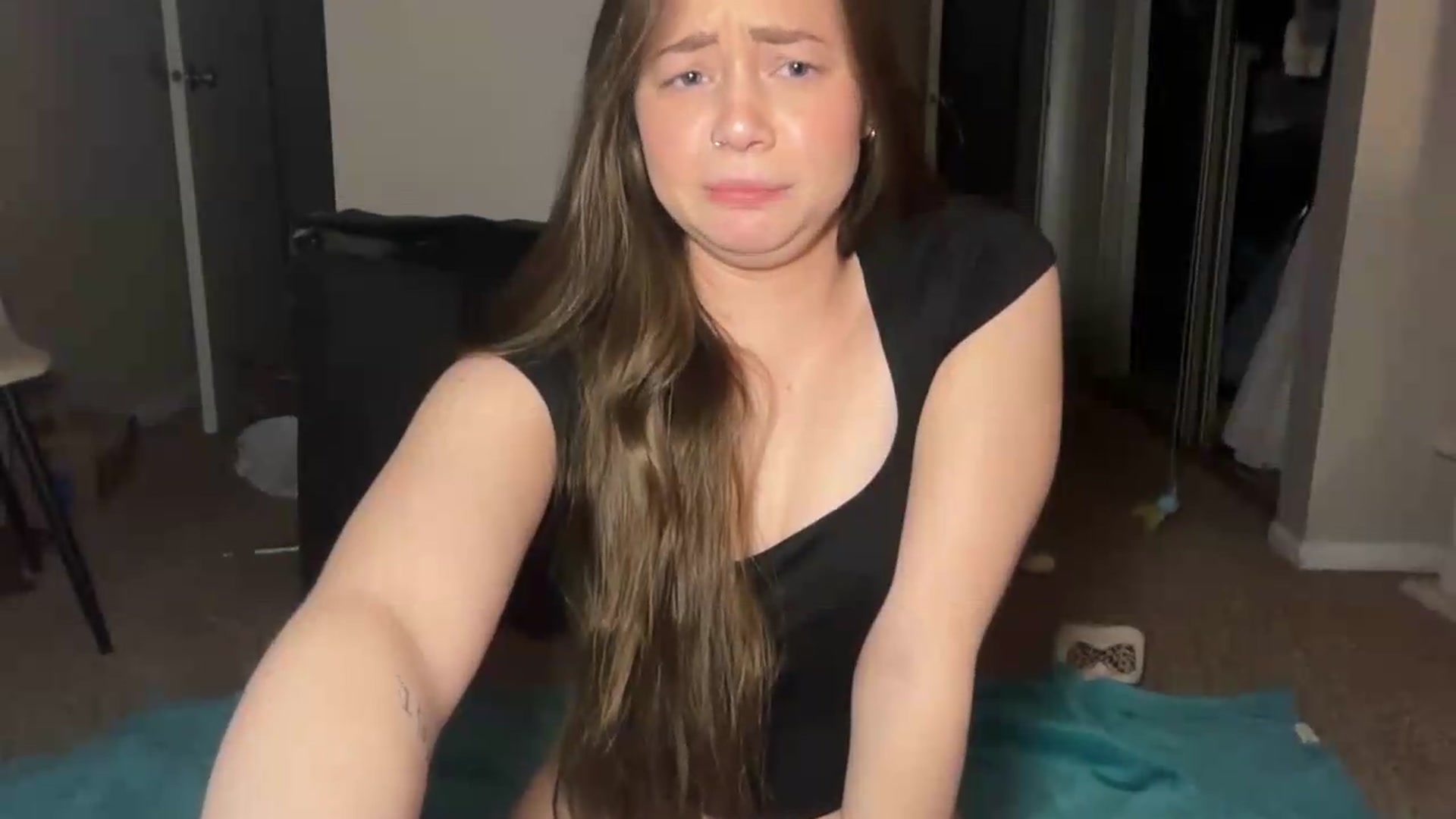 Gallery image thumbnail from Madisonfoxx69's myfreecams stream on, 08/24/2026, 02:02 image 19 of 20