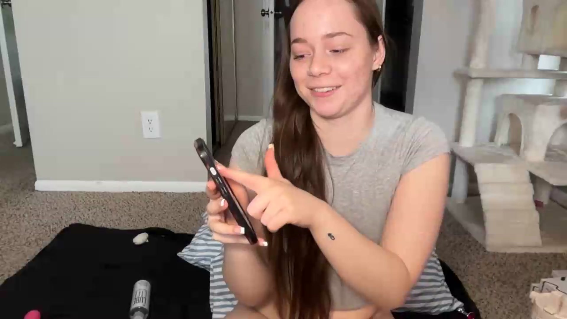 Gallery image thumbnail from Madisonfoxx69's myfreecams stream on, 08/30/2026, 20:58 image 12 of 20