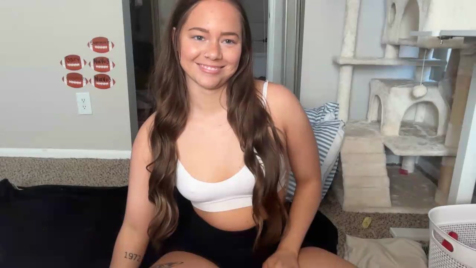 Gallery image thumbnail from Madisonfoxx69's myfreecams stream on, 09/02/2026, 21:56 image 5 of 20