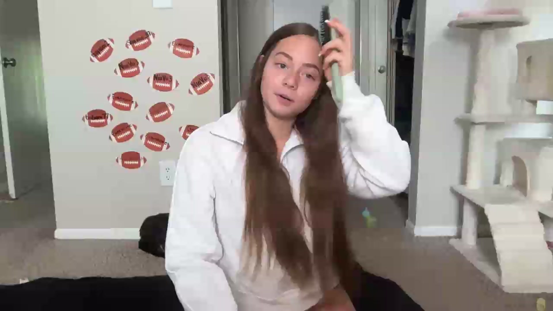 Gallery image thumbnail from Madisonfoxx69's myfreecams stream on, 09/04/2026, 18:58 image 1 of 20