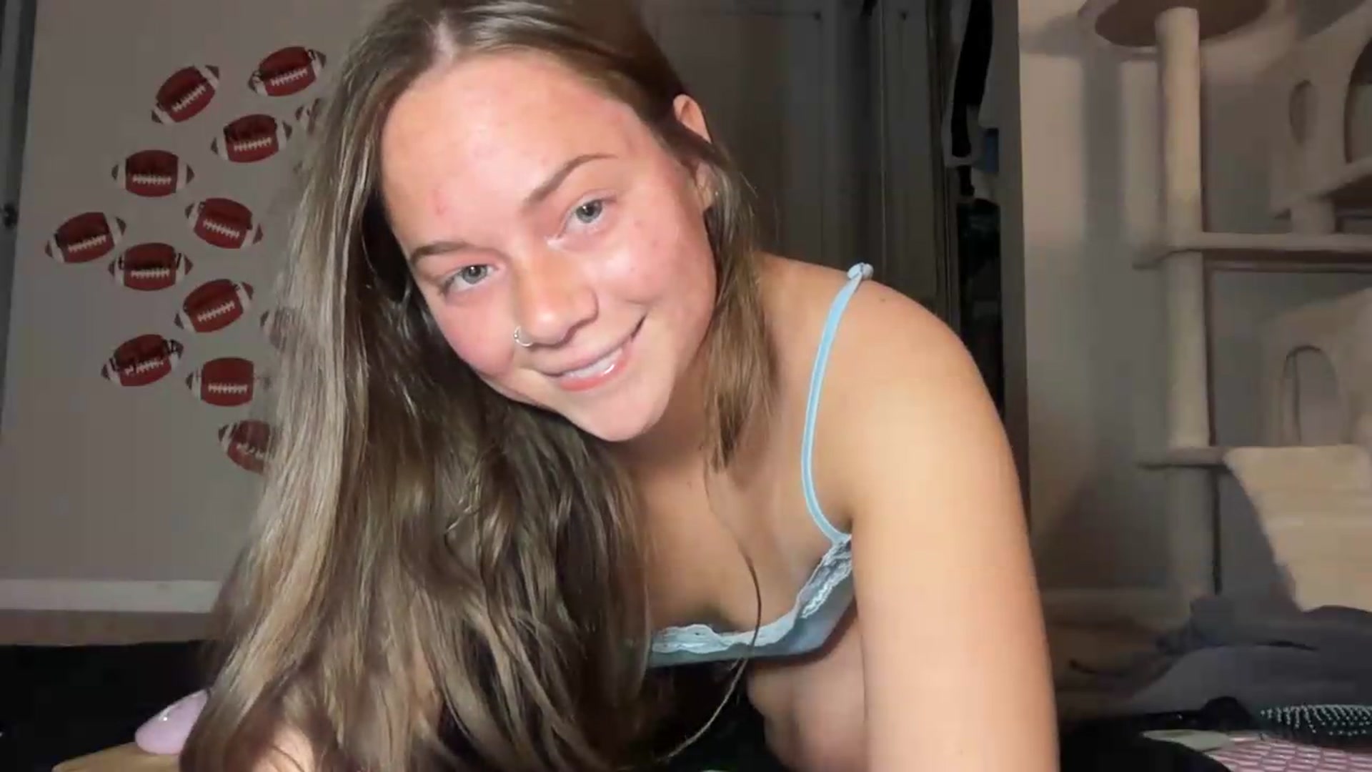 Gallery image thumbnail from Madisonfoxx69's myfreecams stream on, 09/05/2026, 01:50 image 10 of 20