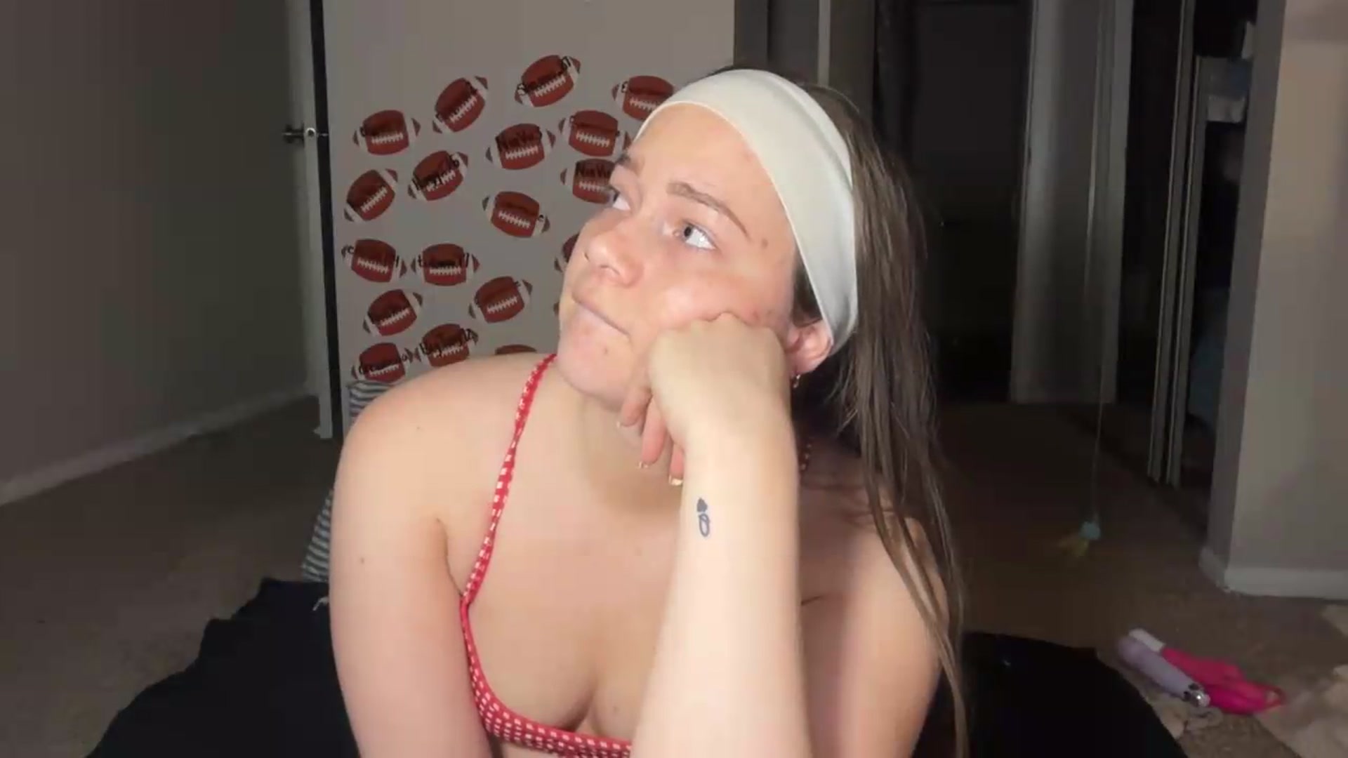 Gallery image thumbnail from Madisonfoxx69's myfreecams stream on, 09/13/2026, 24:19 image 10 of 20