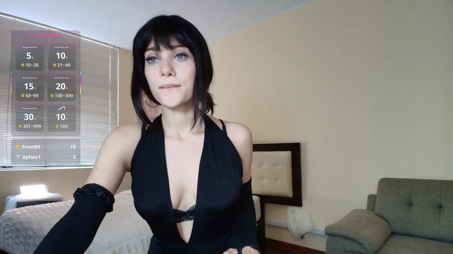Gallery image thumbnail from Madisonsroom's myfreecams stream on, 04/13/2026, 16:35 image 4 of 20