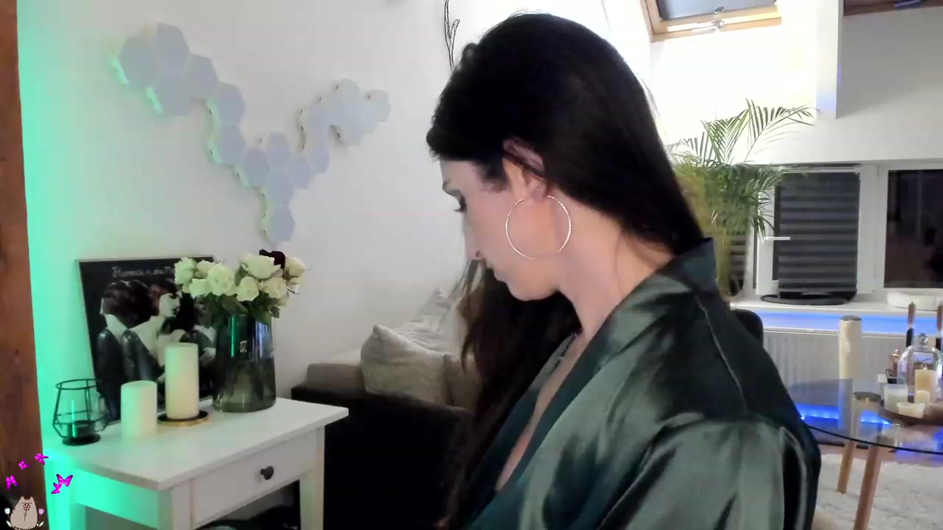 Gallery image thumbnail from Mads___'s myfreecams stream on, 08/04/2023, 24:43 image 16 of 20