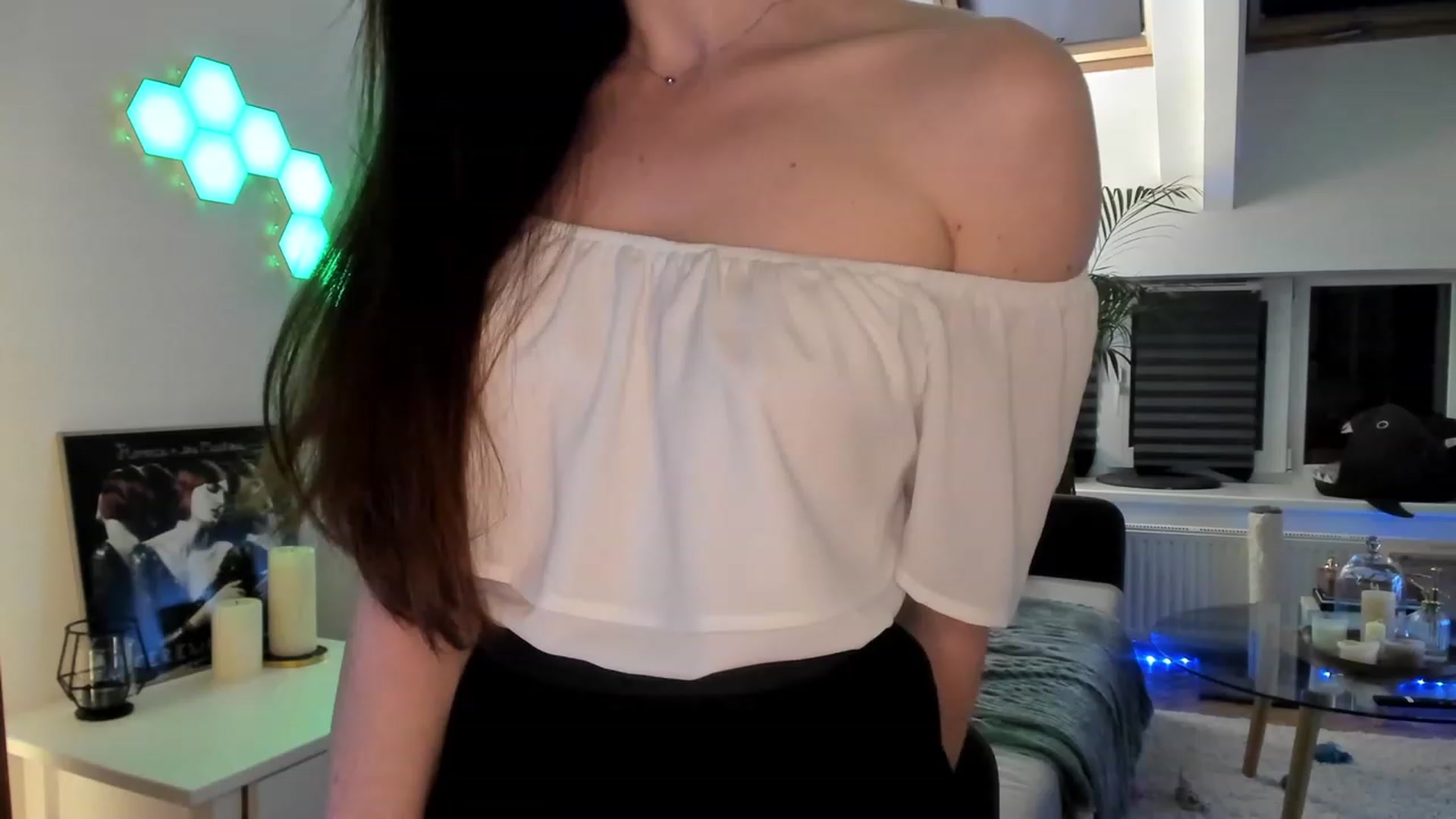 Gallery image thumbnail from Mads___'s myfreecams stream on, 08/06/2023, 02:03 image 9 of 20