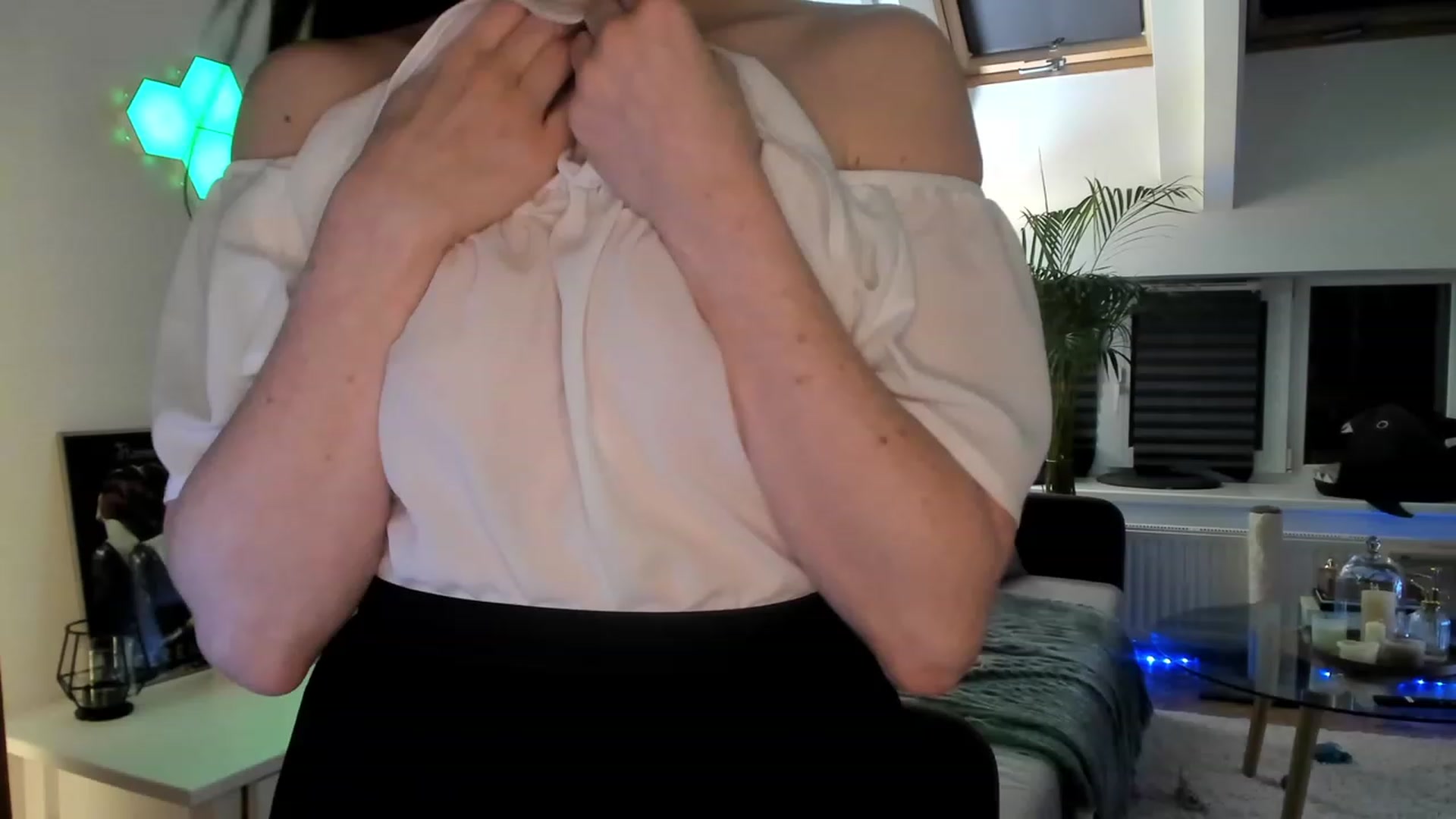 Gallery image thumbnail from Mads___'s myfreecams stream on, 08/06/2023, 02:03 image 17 of 20