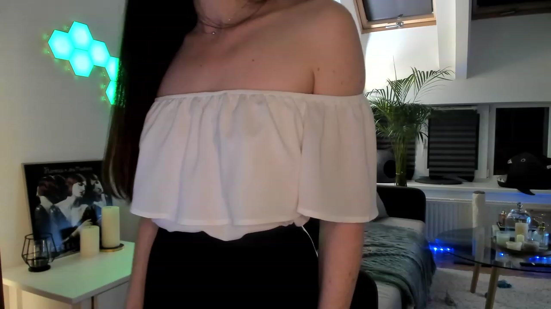 Gallery image thumbnail from Mads___'s myfreecams stream on, 08/06/2023, 02:03 image 8 of 20